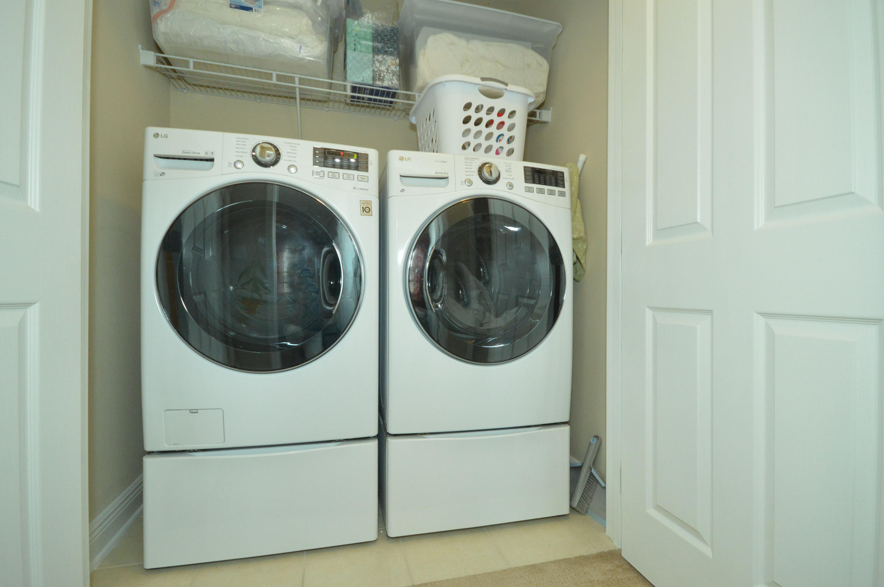 RESERVE POINTE - Residential