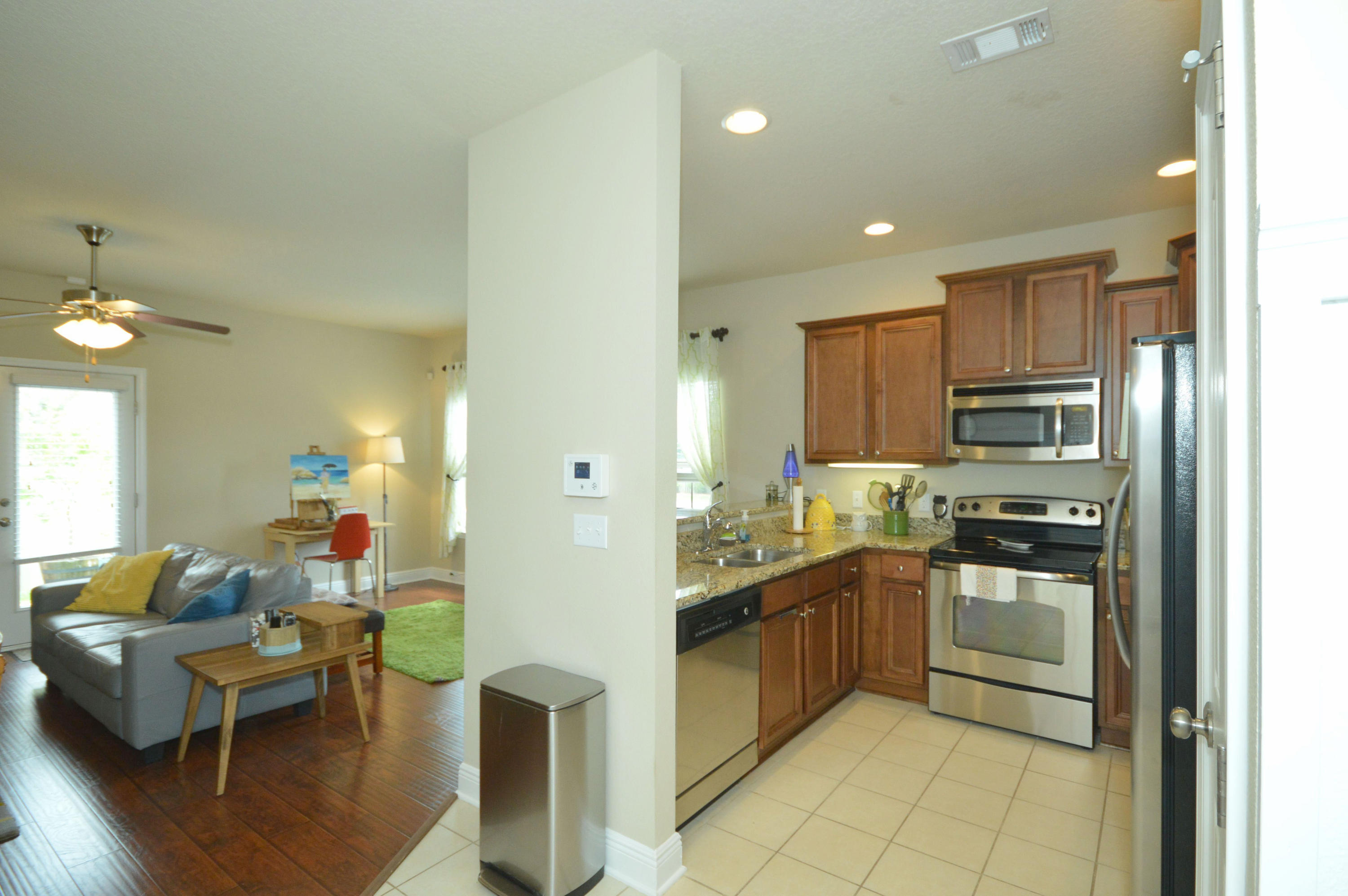 RESERVE POINTE - Residential