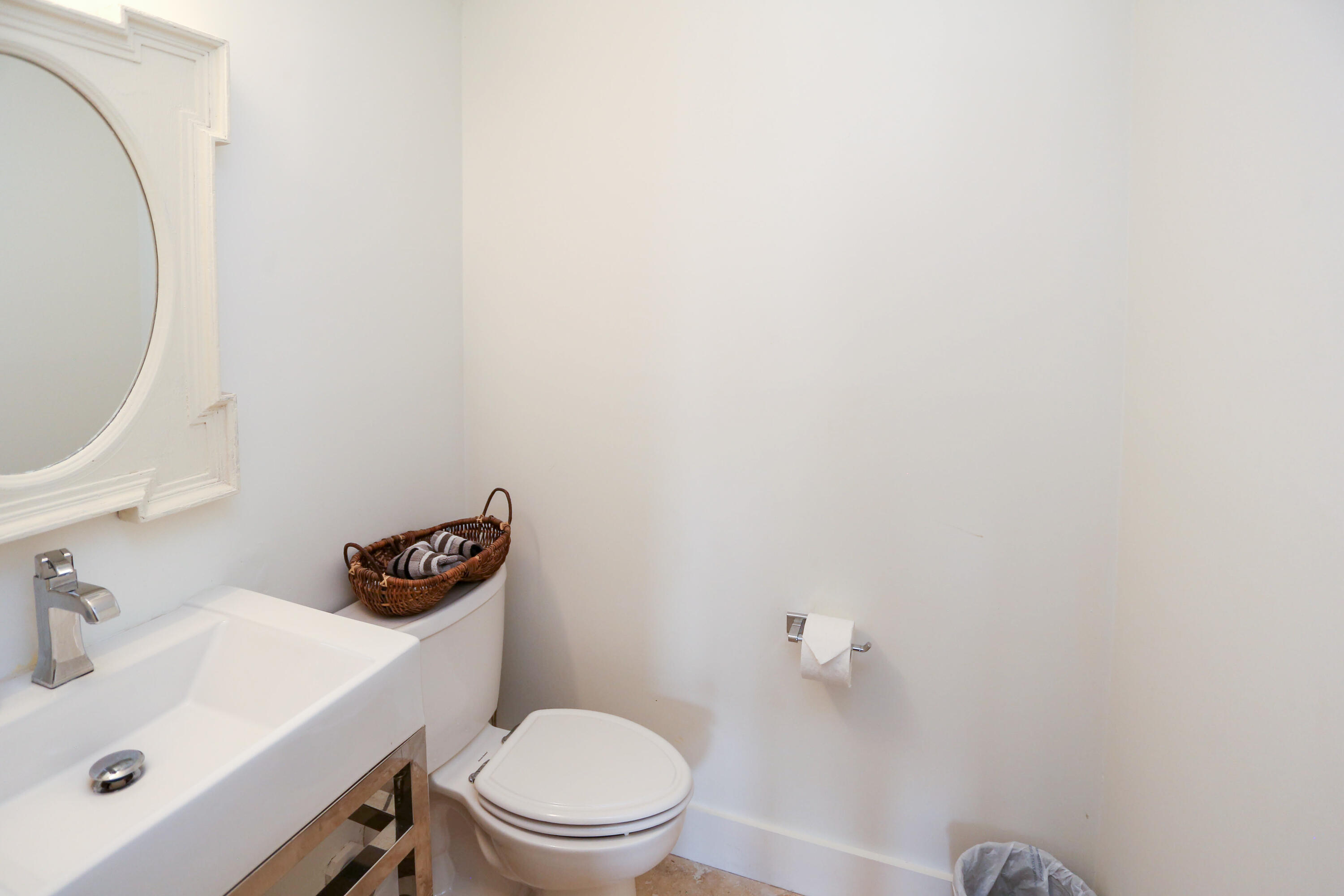 EMERALD HILL CONDO PH 3 - Residential