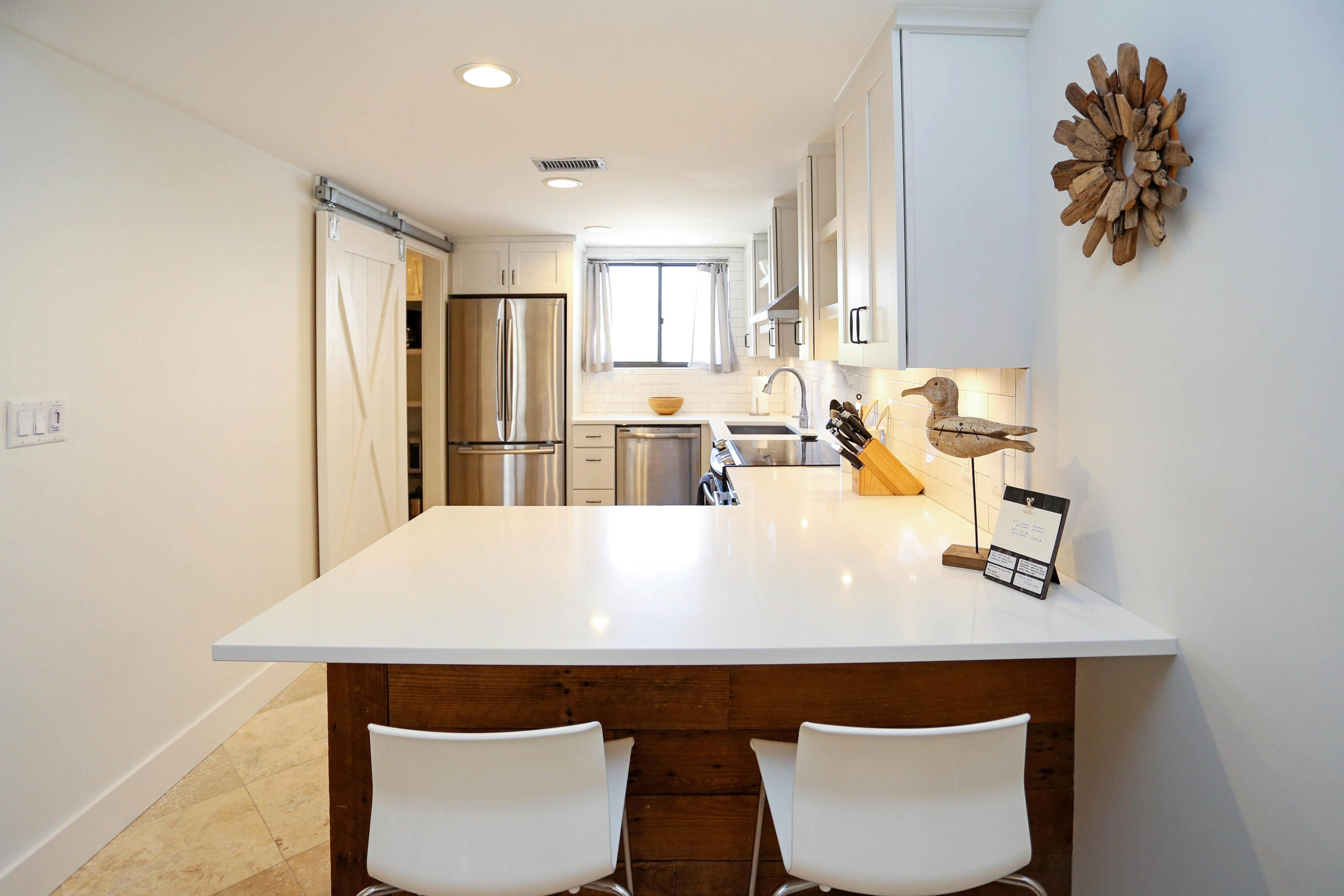 EMERALD HILL CONDO PH 3 - Residential