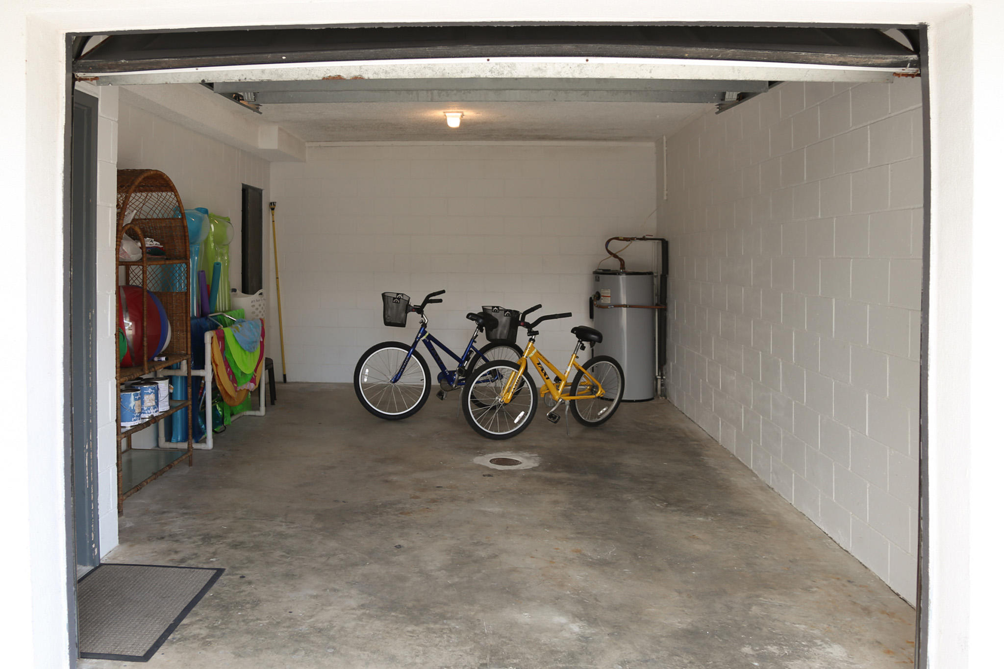 EMERALD HILL CONDO PH 3 - Residential