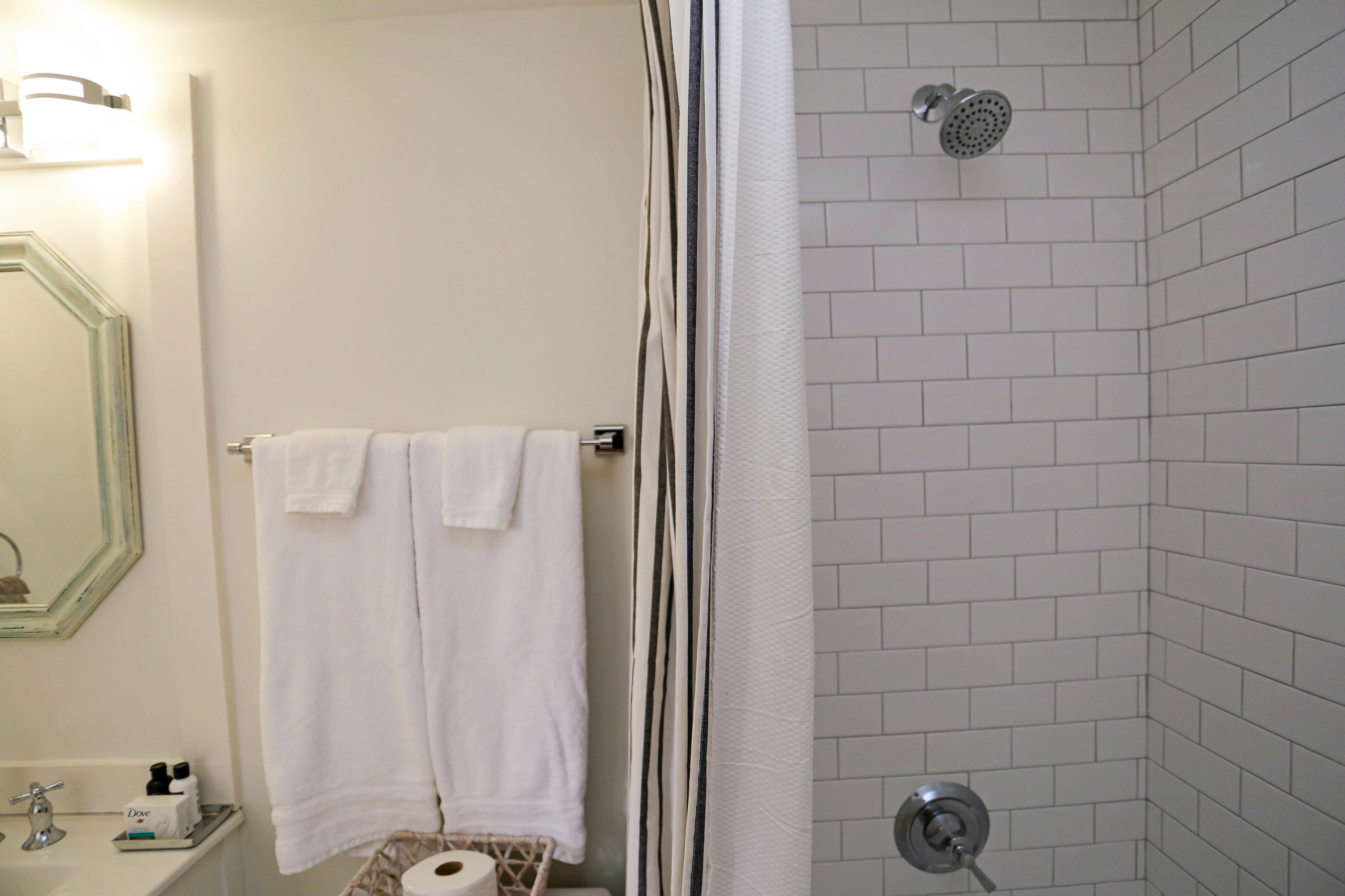 EMERALD HILL CONDO PH 3 - Residential