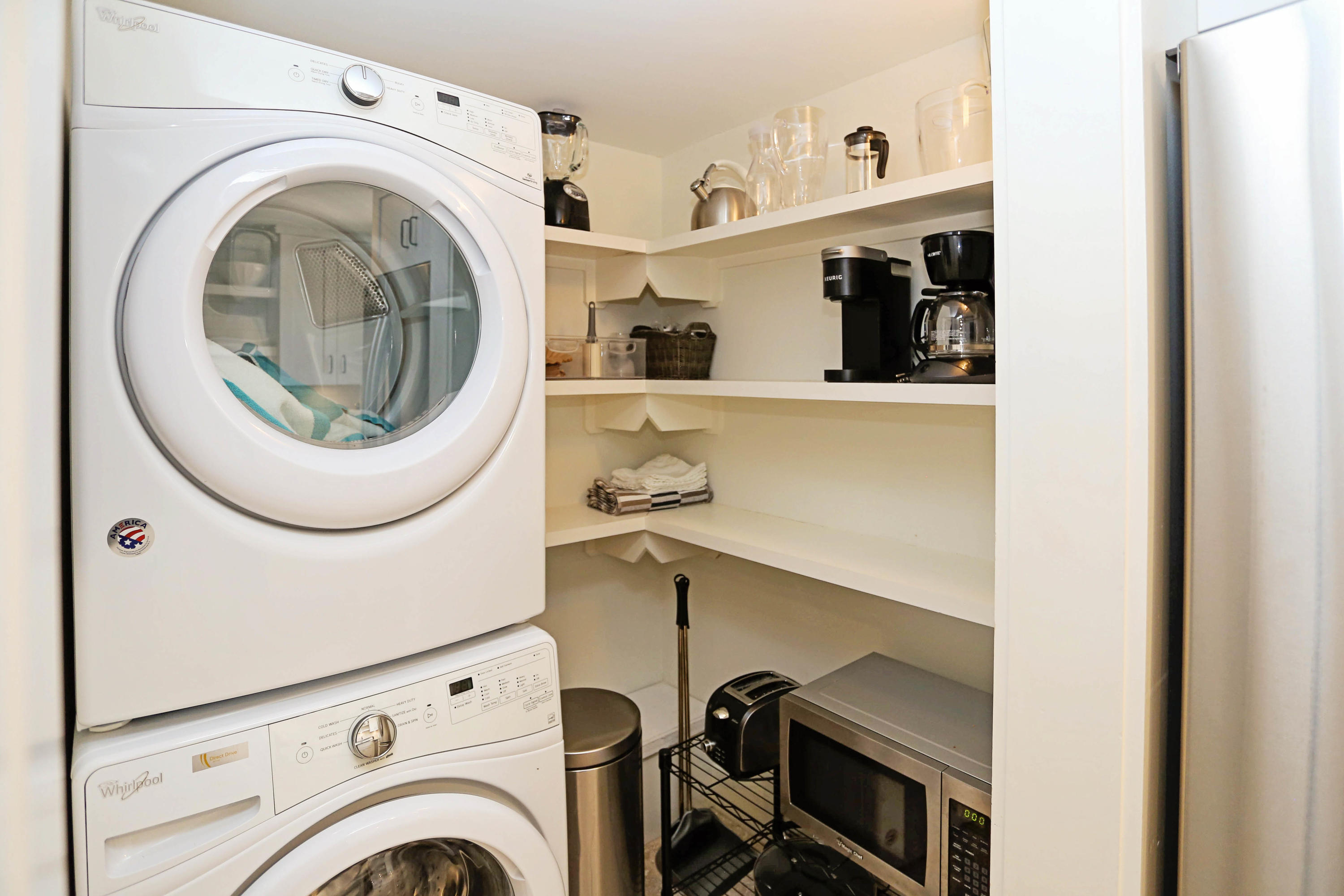 EMERALD HILL CONDO PH 3 - Residential