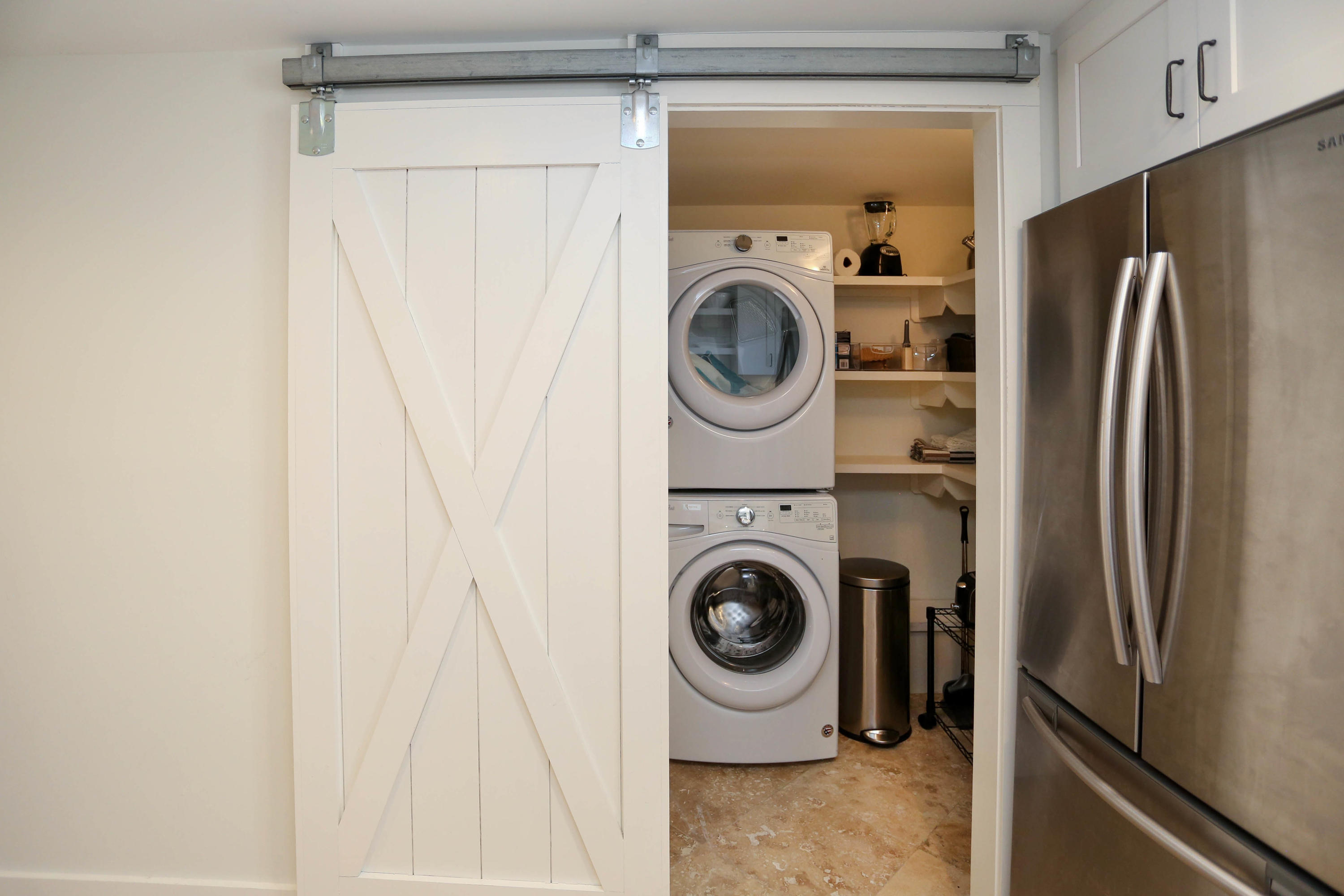 EMERALD HILL CONDO PH 3 - Residential