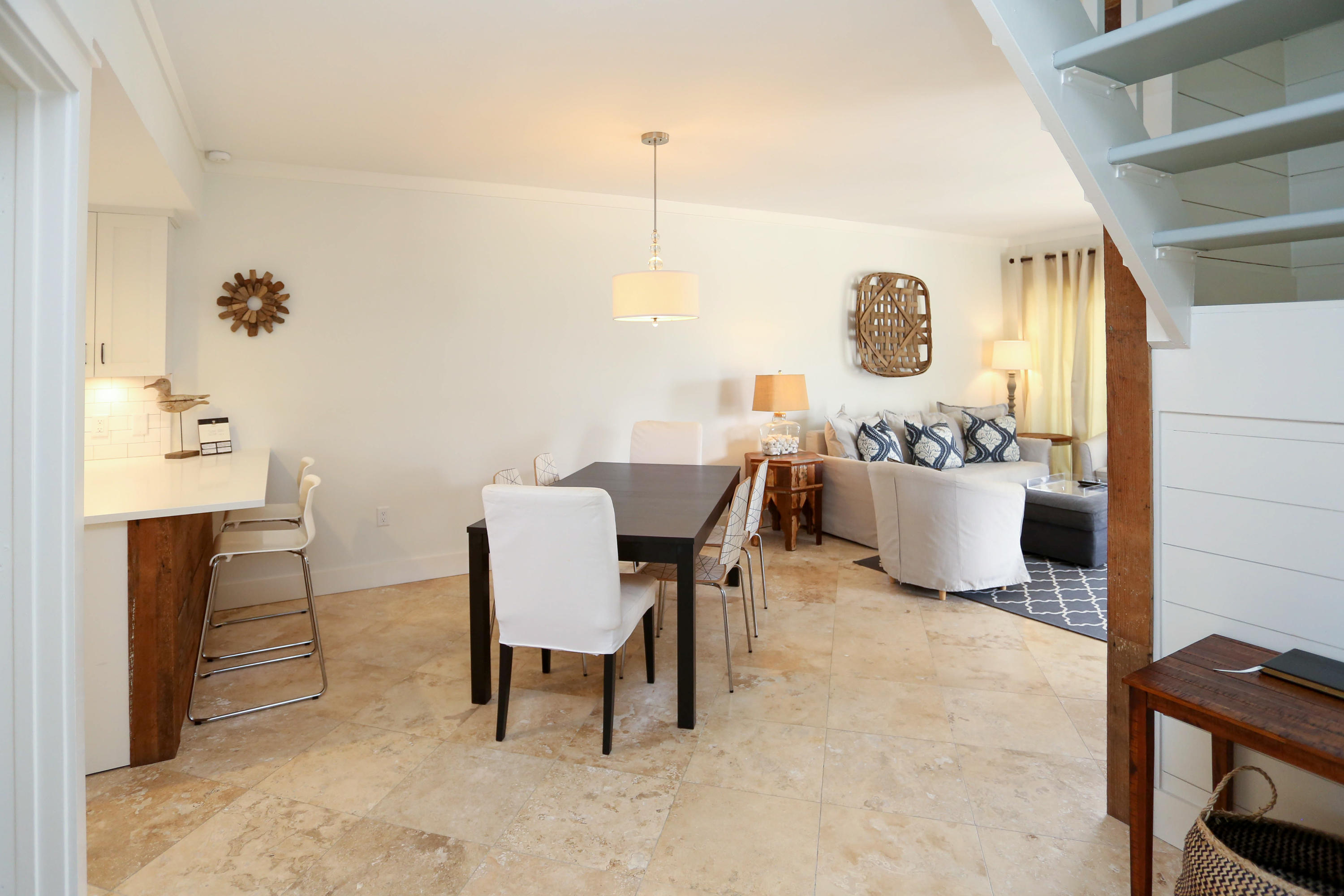 EMERALD HILL CONDO PH 3 - Residential