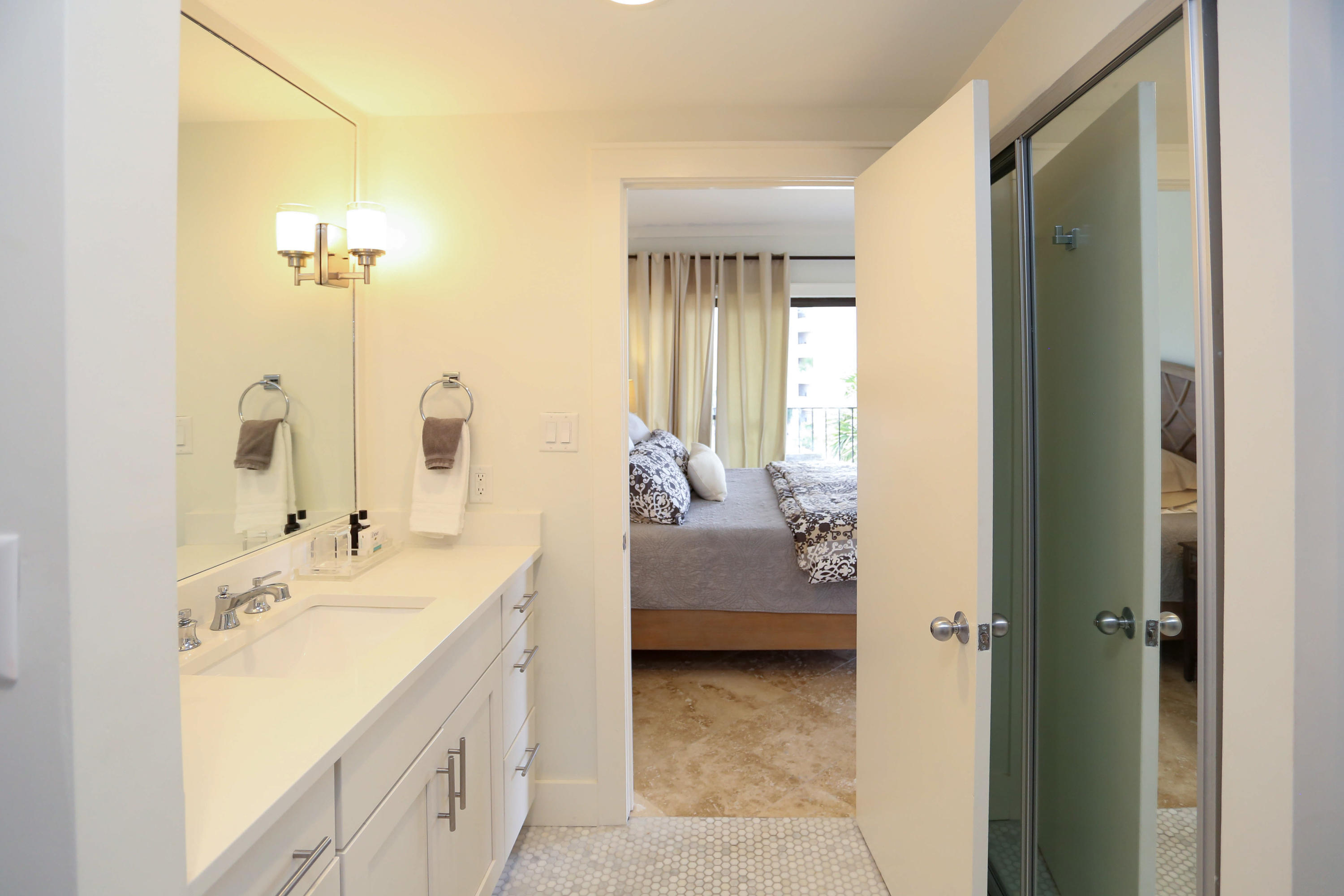 EMERALD HILL CONDO PH 3 - Residential