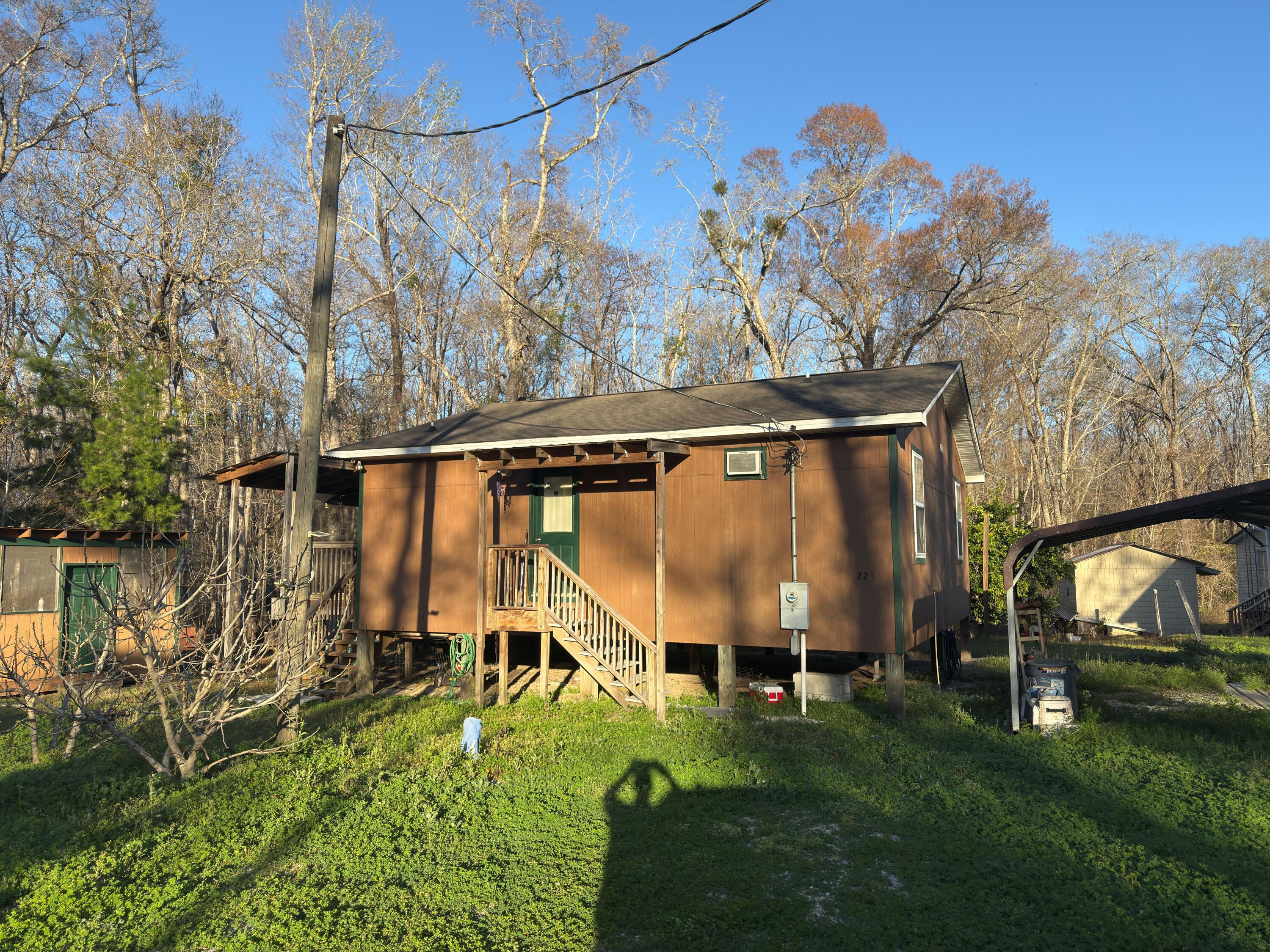 NO RECORDED SUBDIVISION - Residential