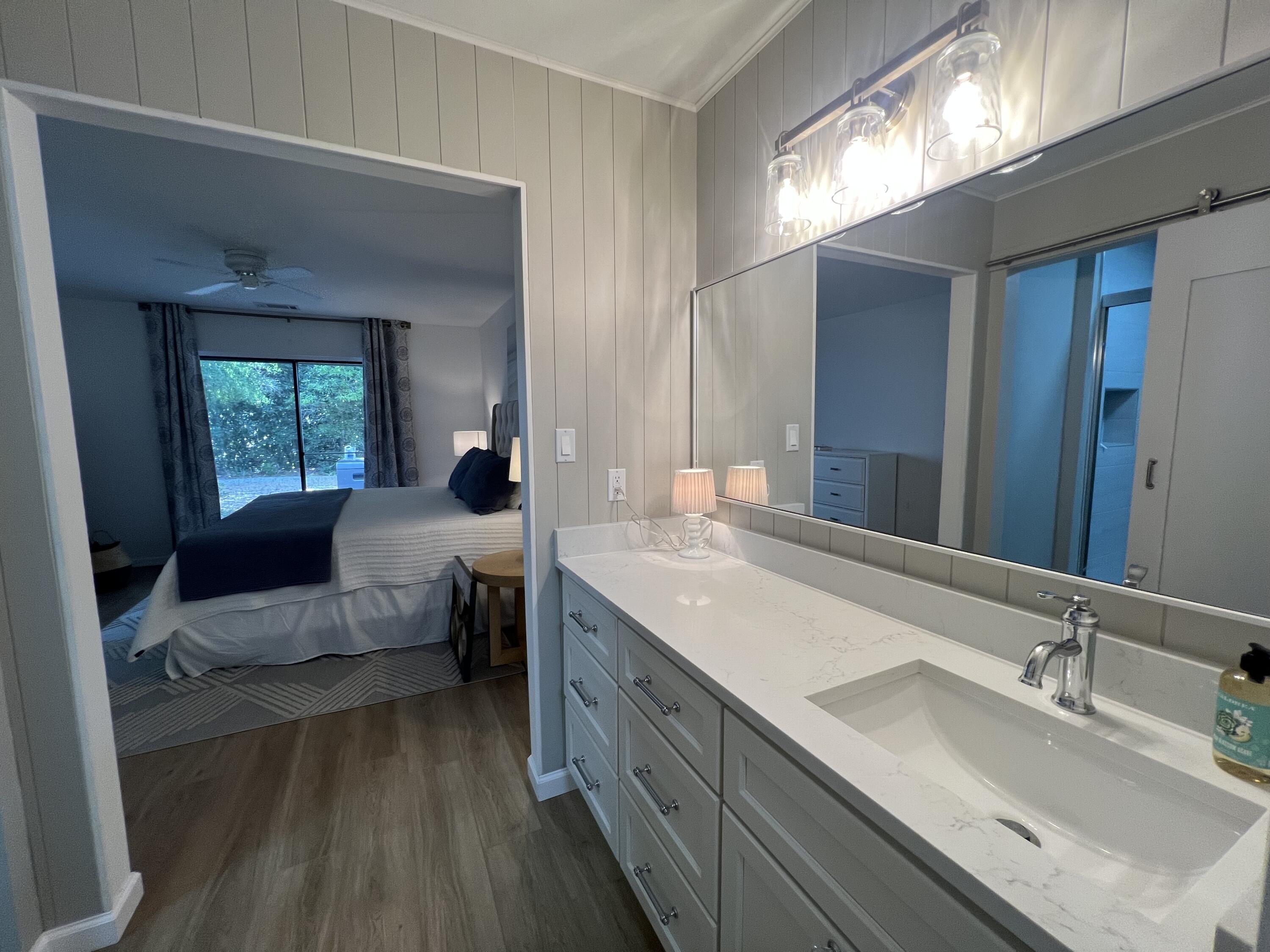 ROYAL OAK VILLAS BLUEWATER BAY - Residential Lease