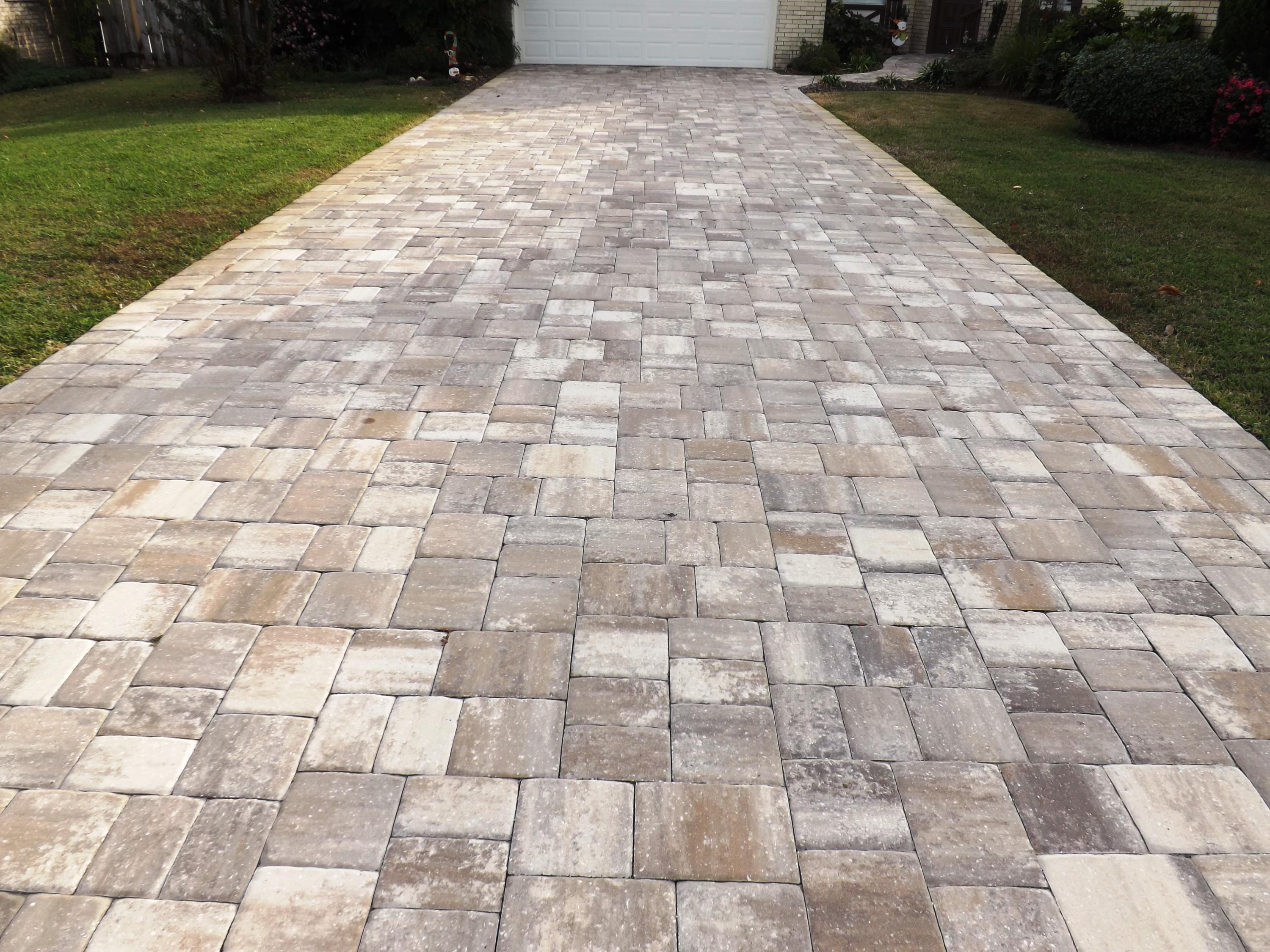 LAKE LORRAINE ESTATES - Residential