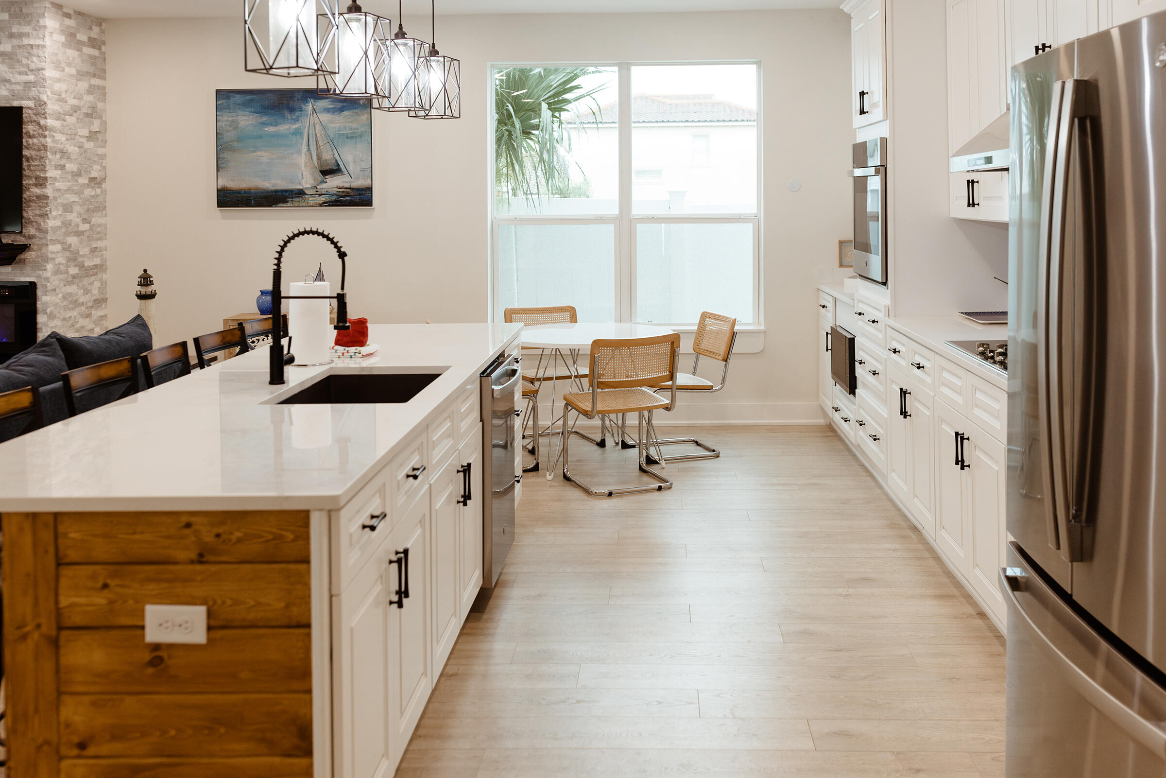 LAGUNA BEACH - Residential