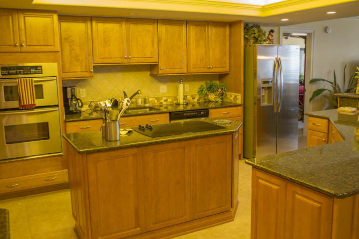 Jetty East Condominium - Residential