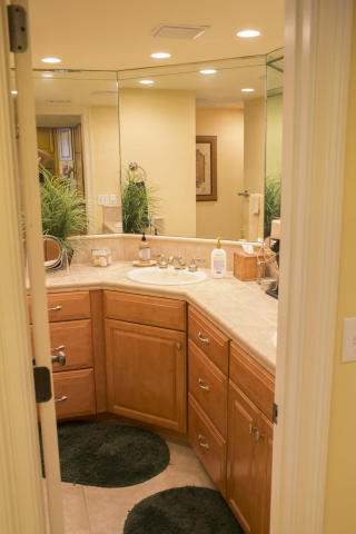 Jetty East Condominium - Residential