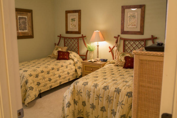 Jetty East Condominium - Residential