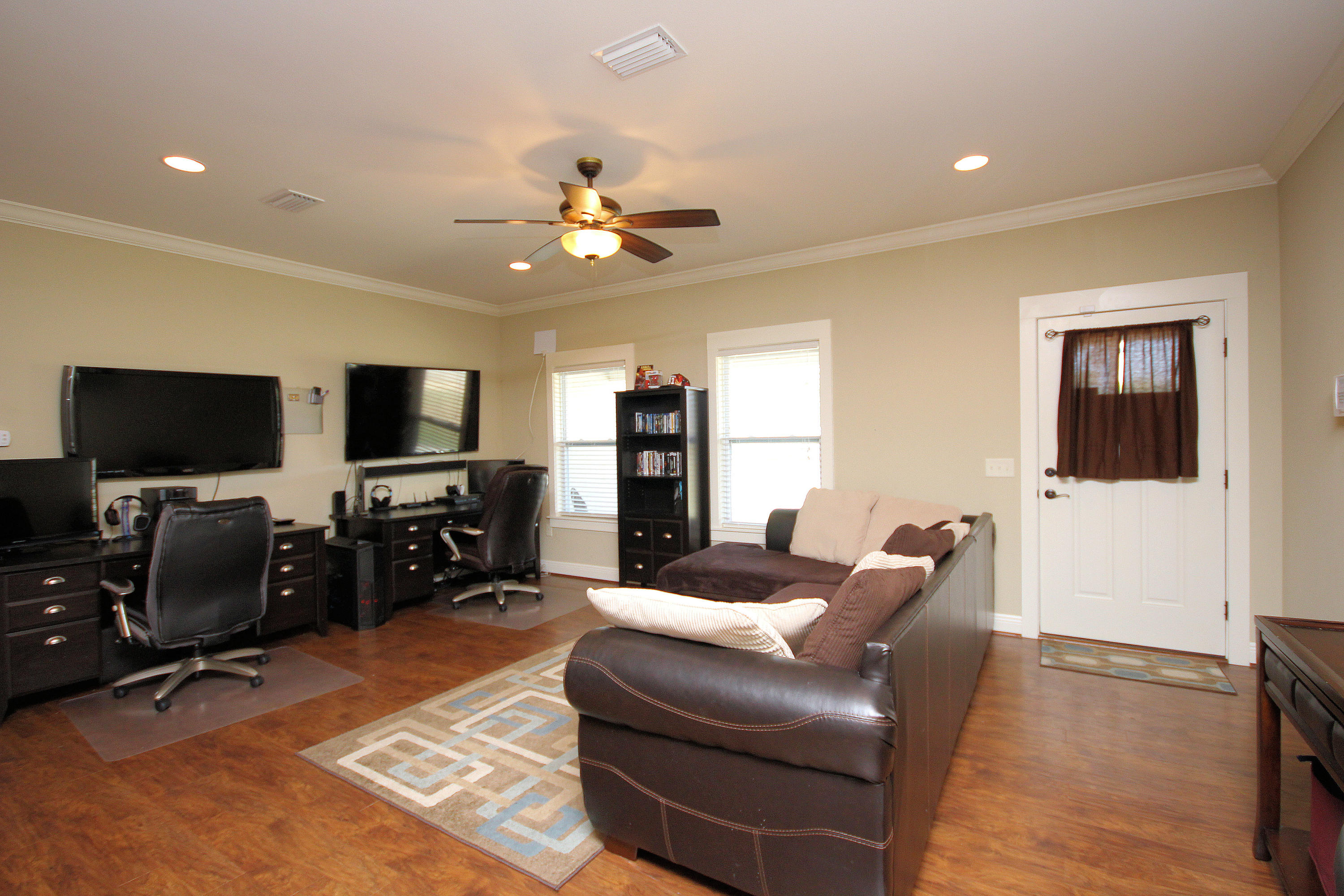 NAVARRE S/D 2ND ADDN - Residential