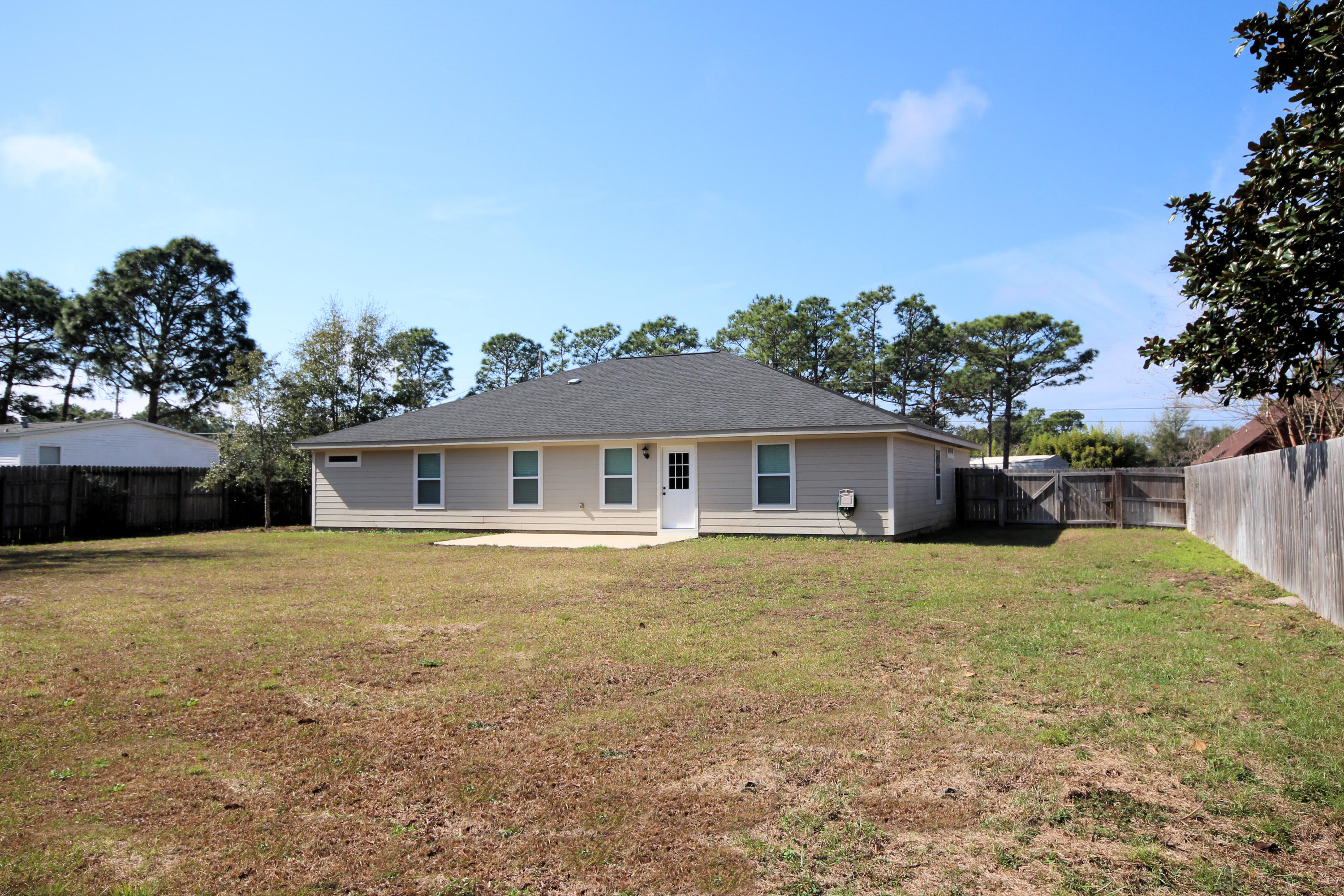 NAVARRE S/D 2ND ADDN - Residential