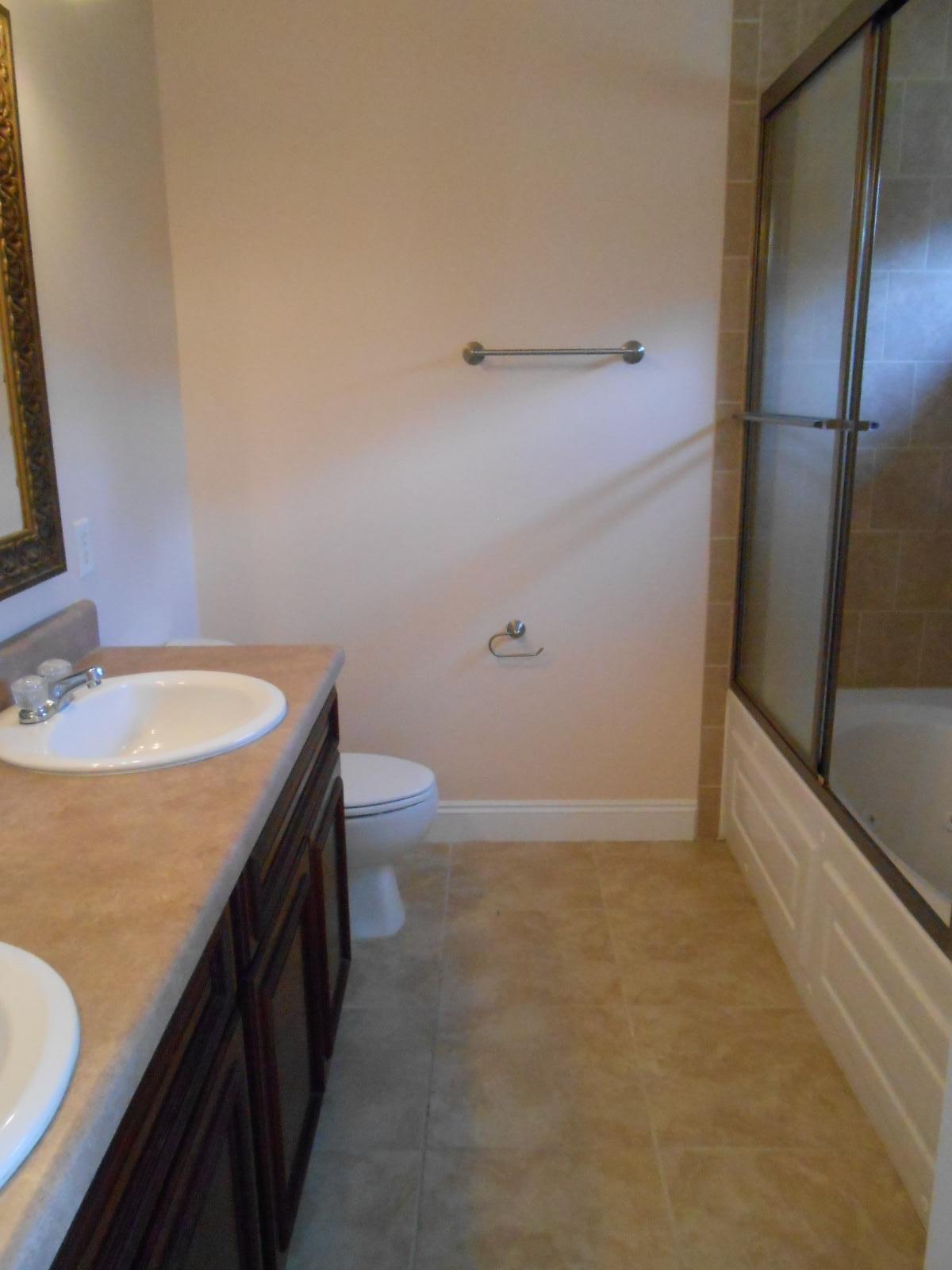 TEN LAKE ESTATES UNIT 2 - Residential