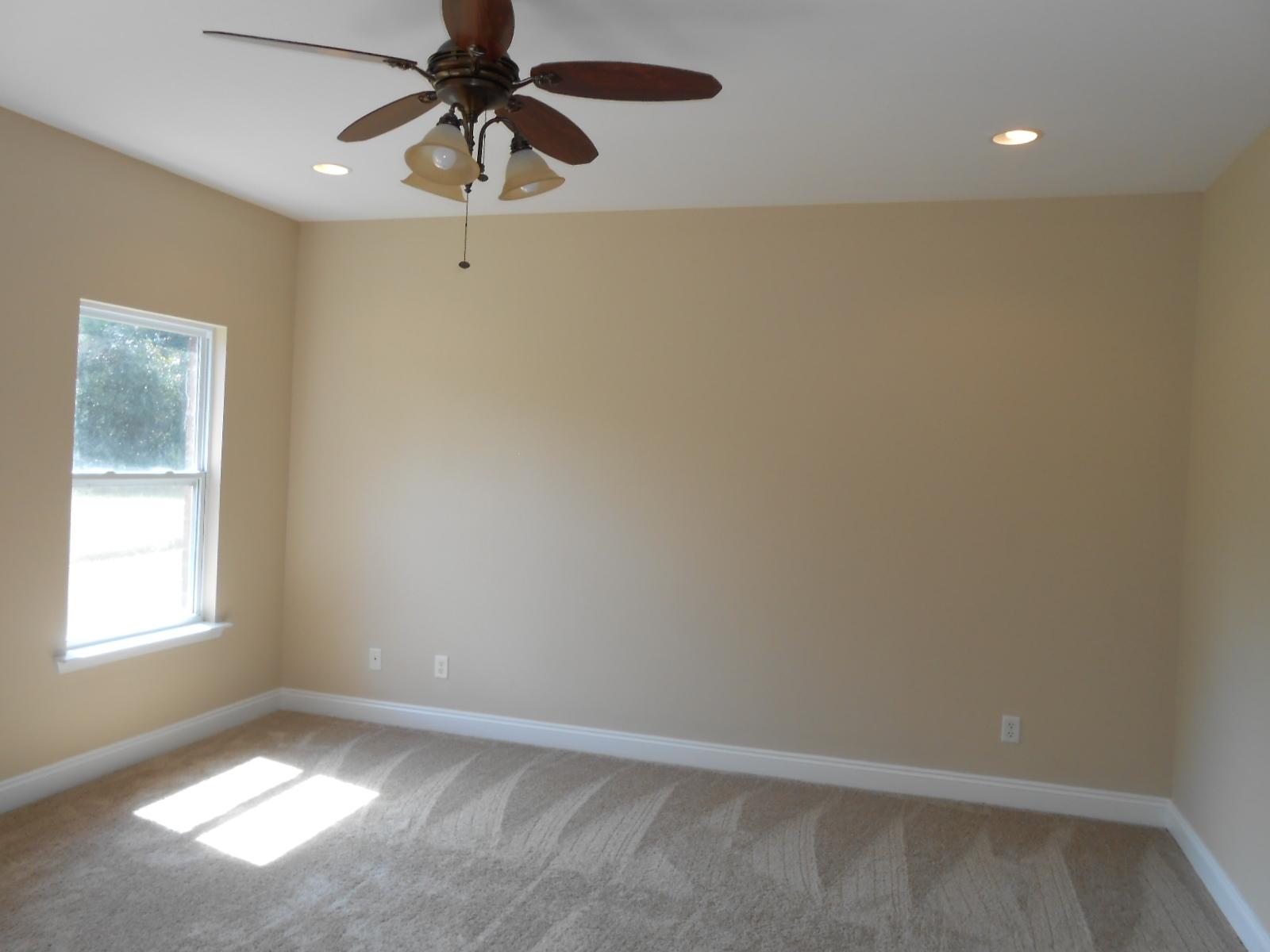 TEN LAKE ESTATES UNIT 2 - Residential