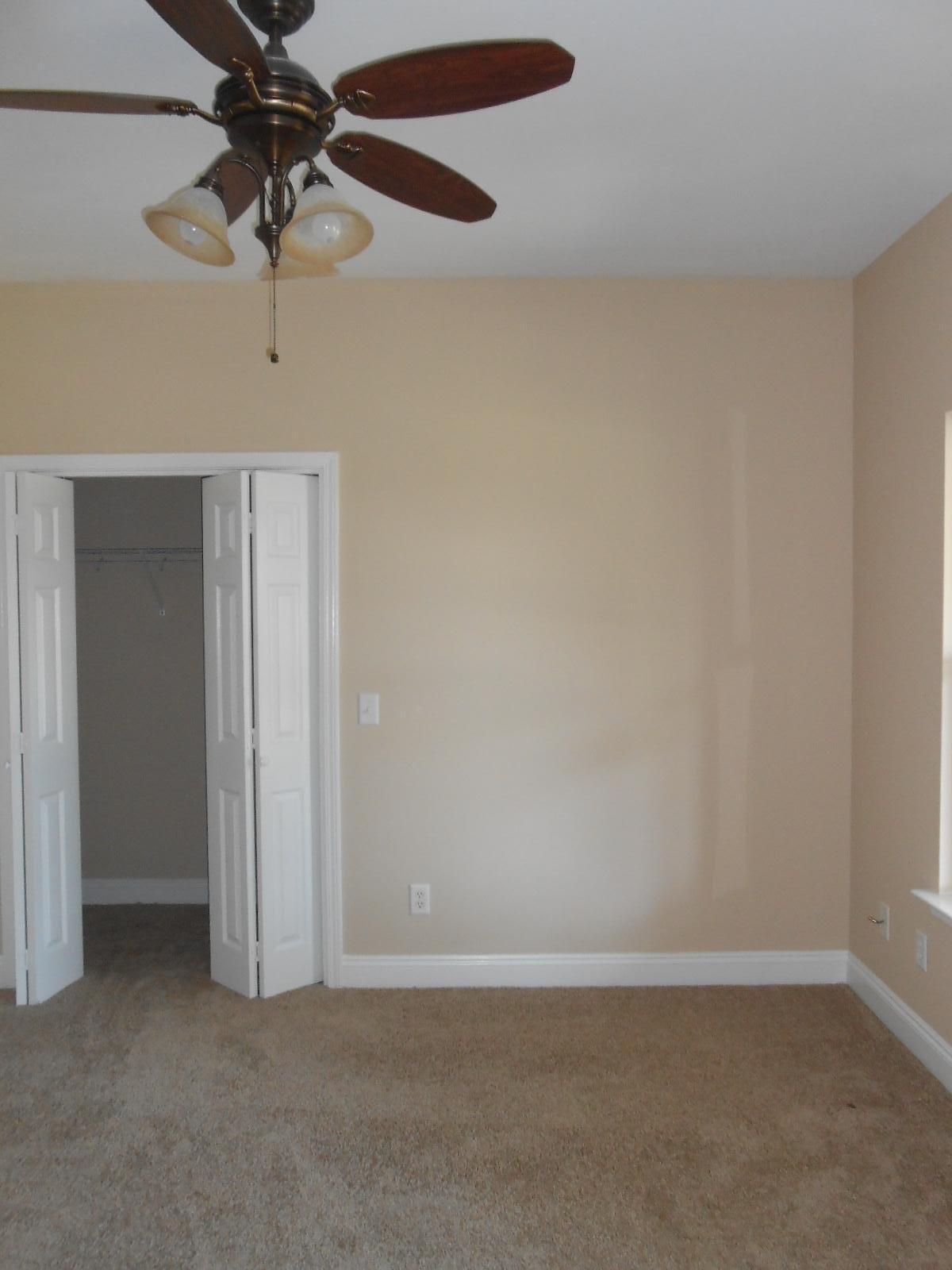 TEN LAKE ESTATES UNIT 2 - Residential