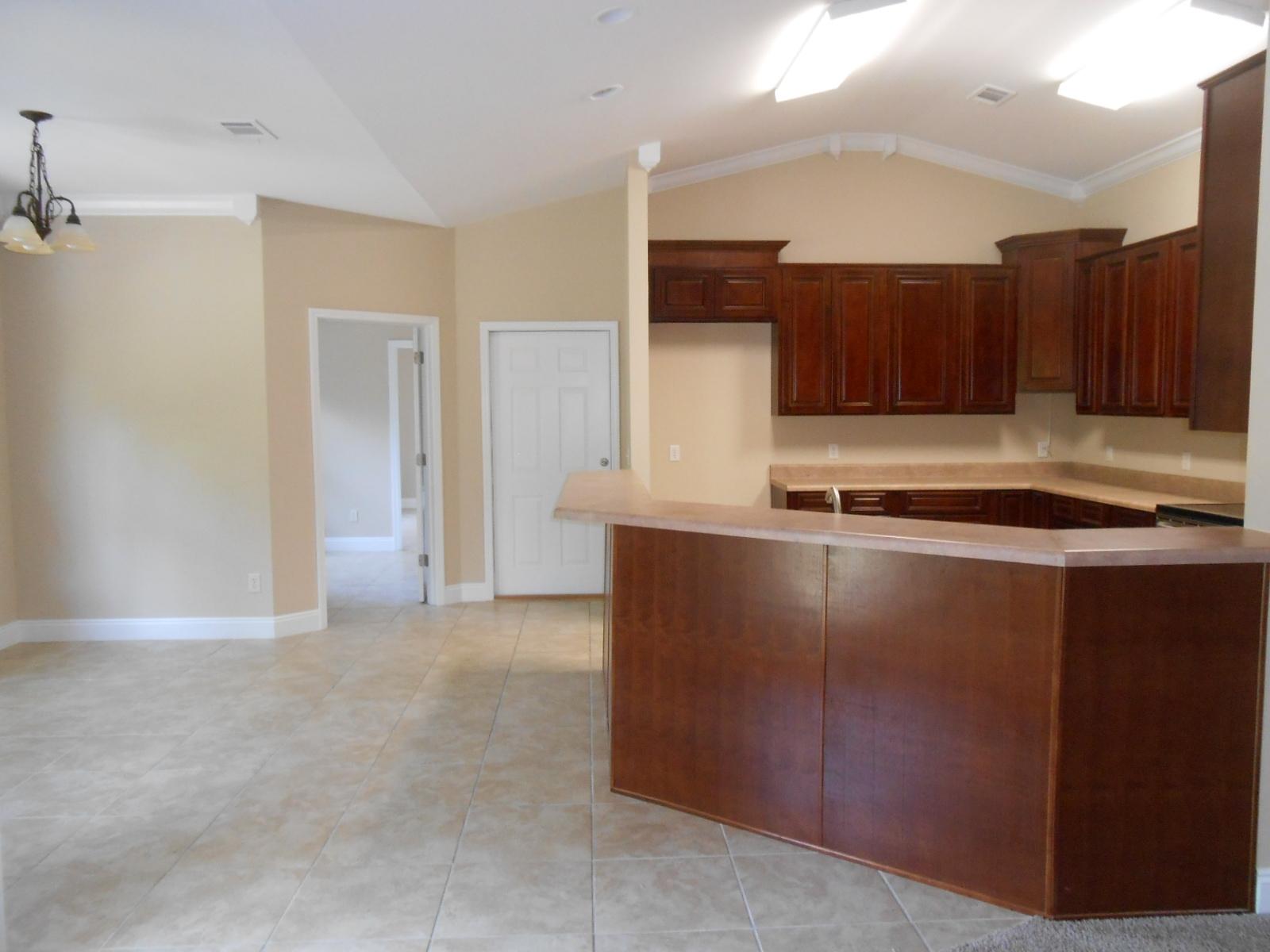 TEN LAKE ESTATES UNIT 2 - Residential