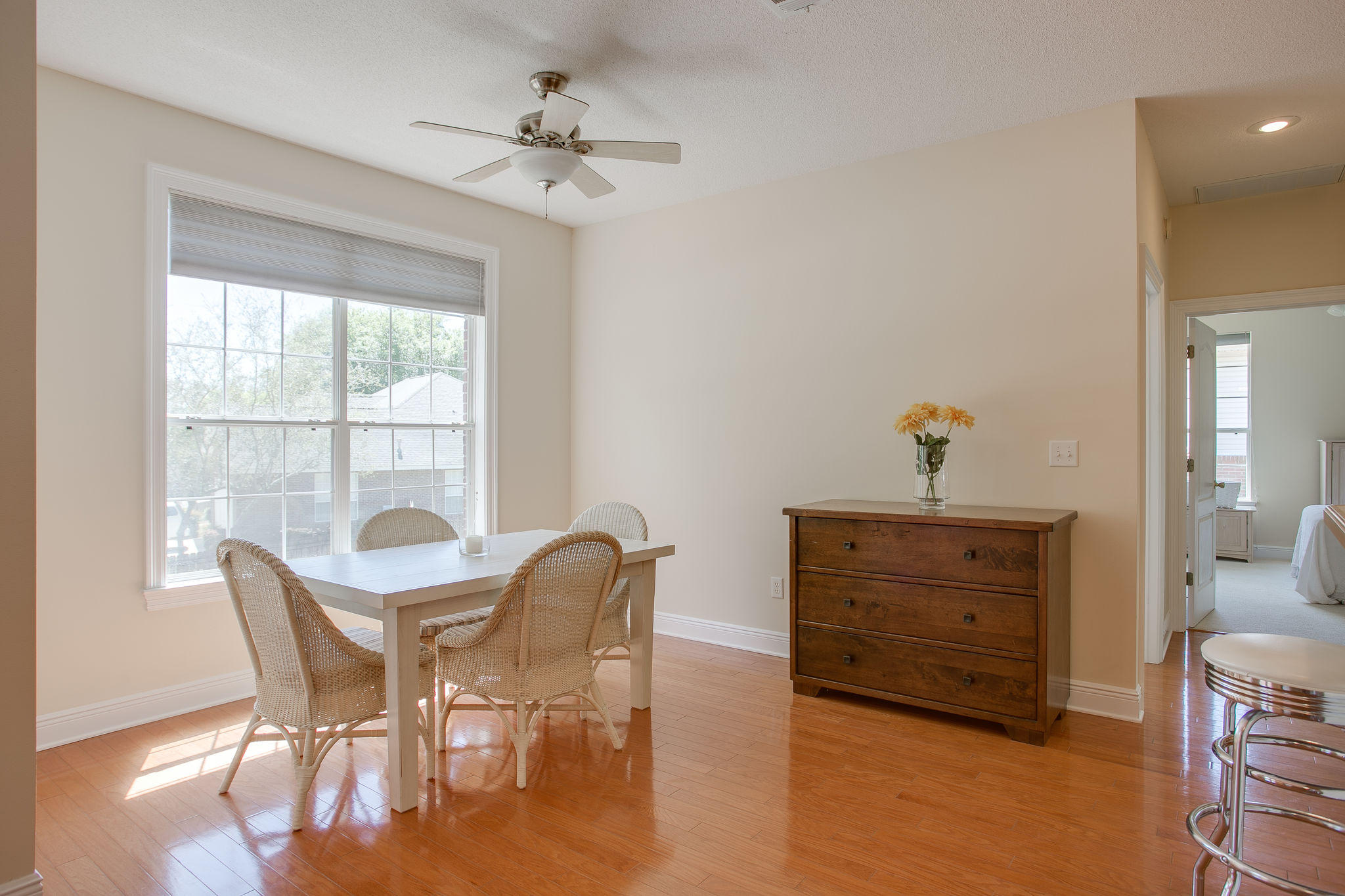 LAKESIDE EAST - Residential