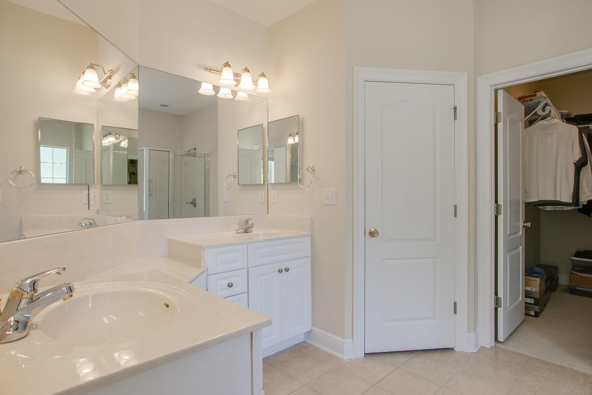 LAKESIDE EAST - Residential