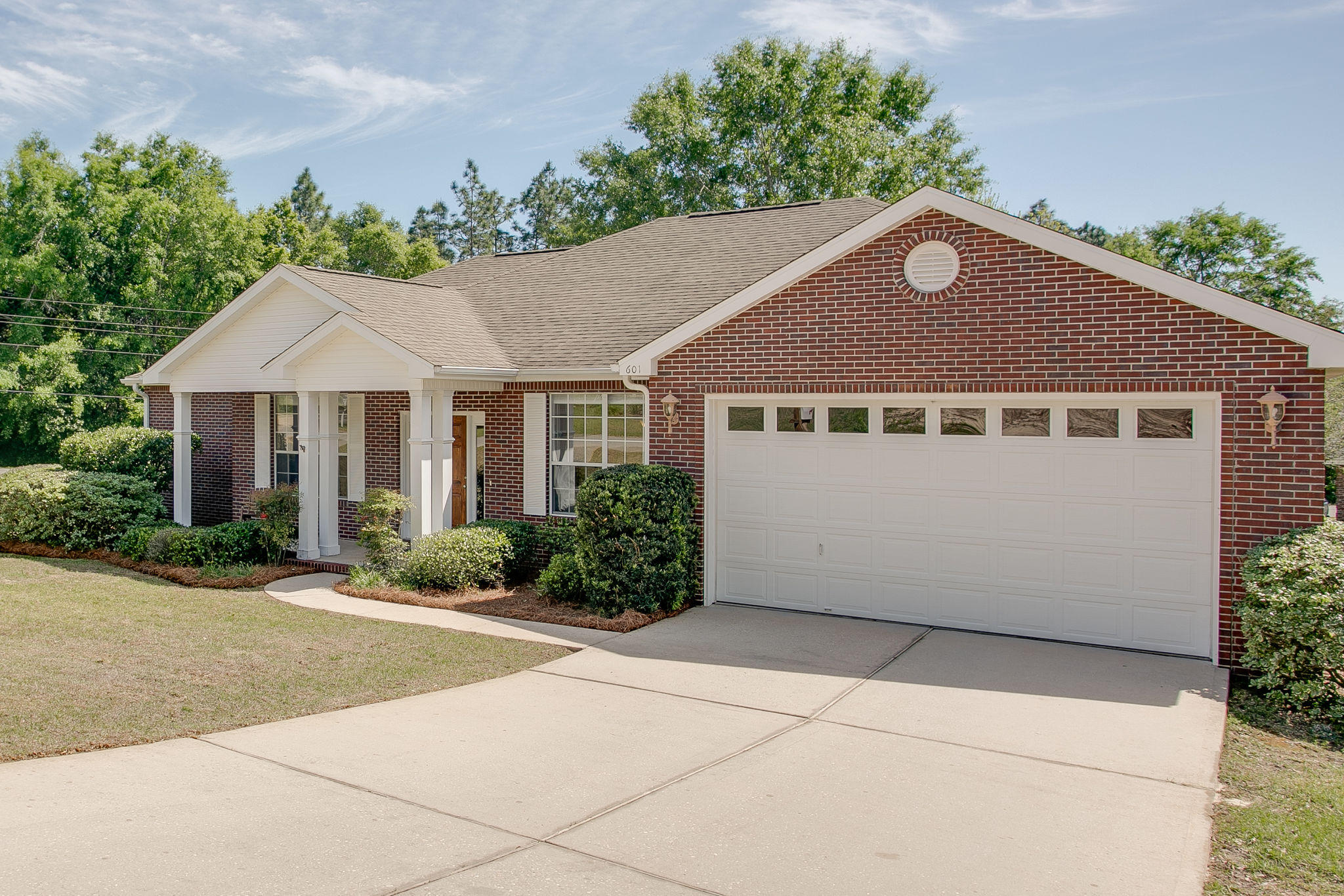 4 Bedroom home on a large corner lot! New roof put on Nov 21. This home is immaculate! This great floorpan has a large great room with a cozy fireplace and hardwood floors, separate dining area open kitchen with a pantry. Split bedrooms, 4th bedroom would make a great office. Owners suite offers separate shower, jetted tub, dual sinks and a walk-in closet. Great location south if I10 only 7 miles to Duke and 17 miles to Eglin North gate.