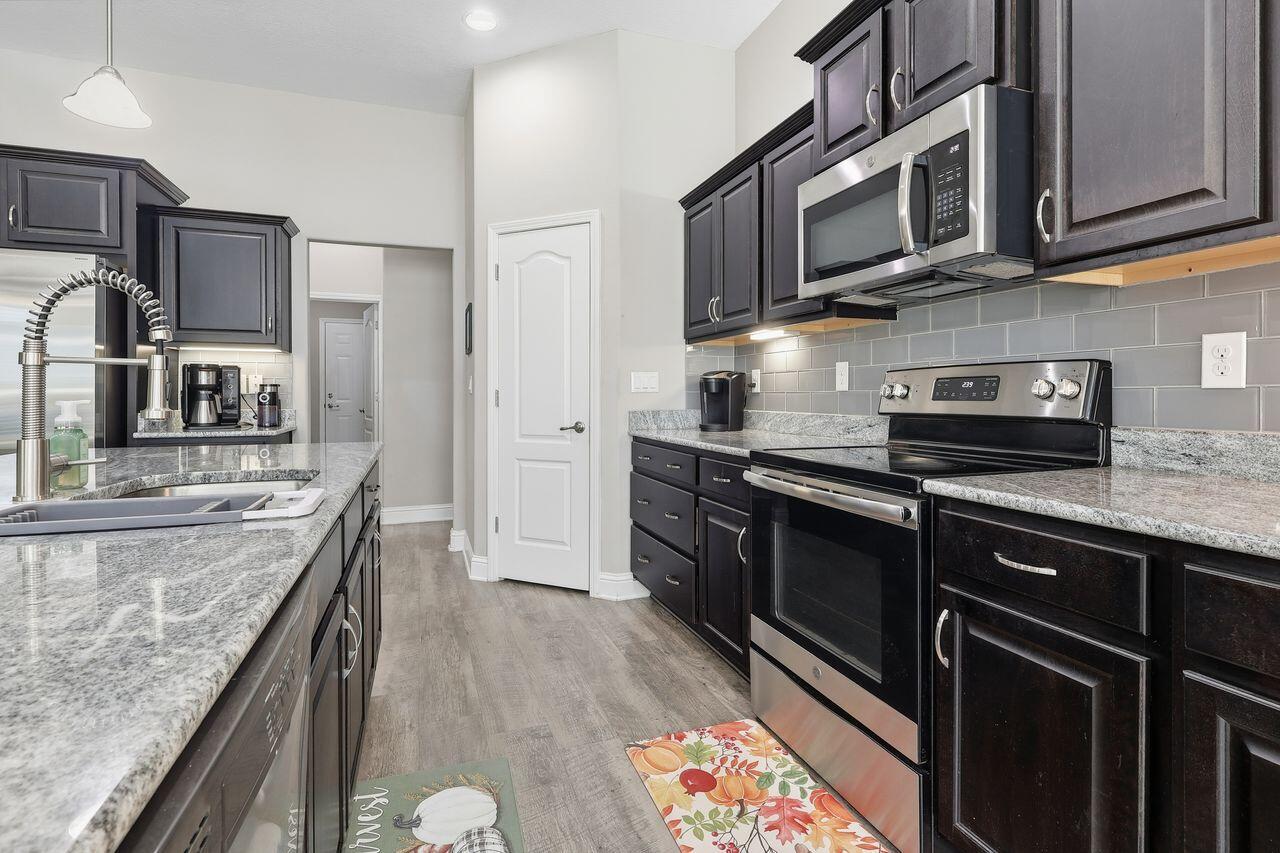 BROOKE ESTATES PHASE III - Residential