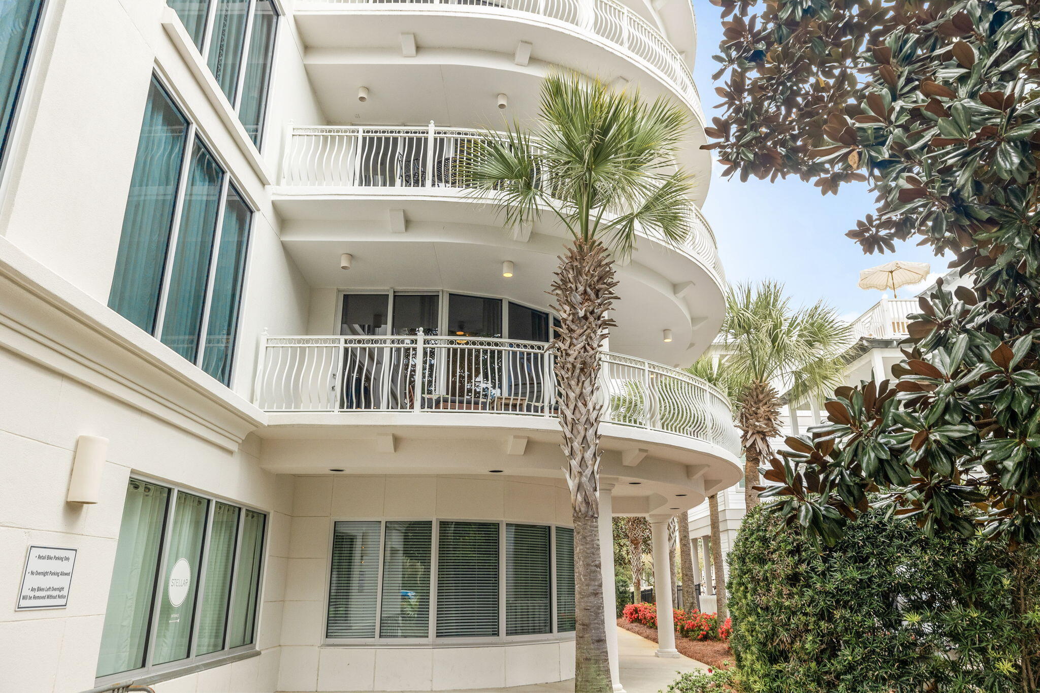 ALEXANDER AT PALM COURT - Residential