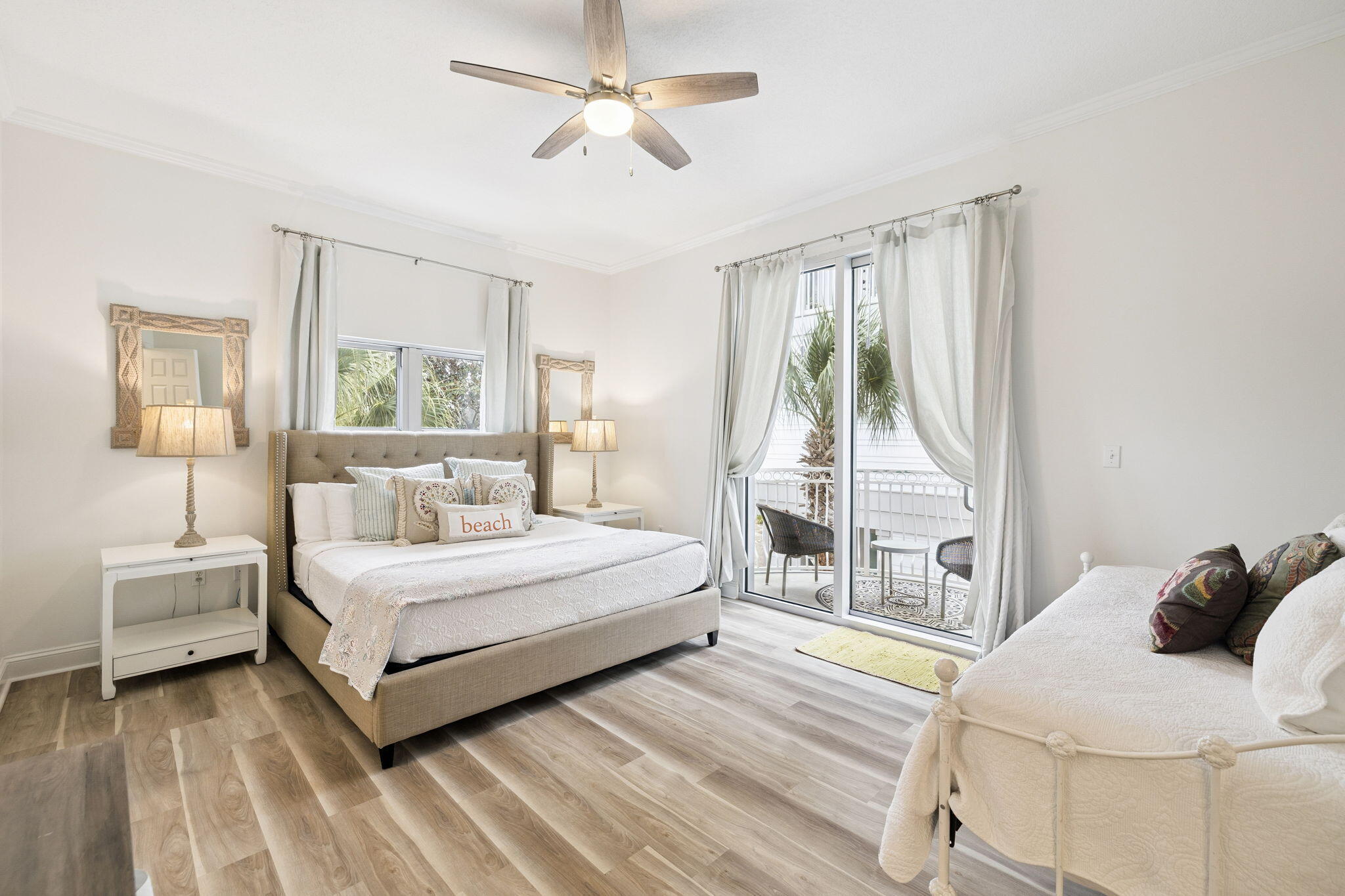 ALEXANDER AT PALM COURT - Residential