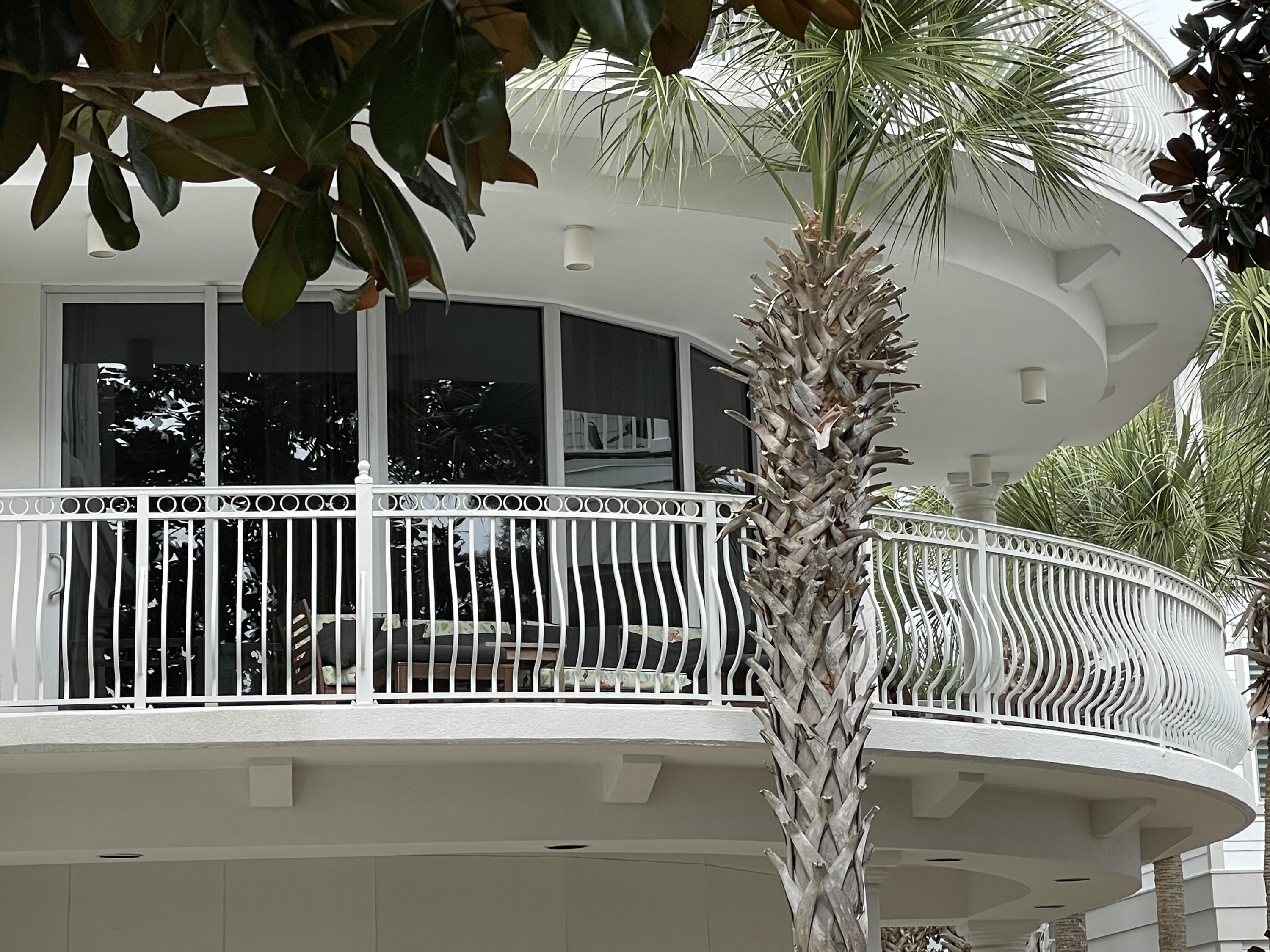 ALEXANDER AT PALM COURT - Residential