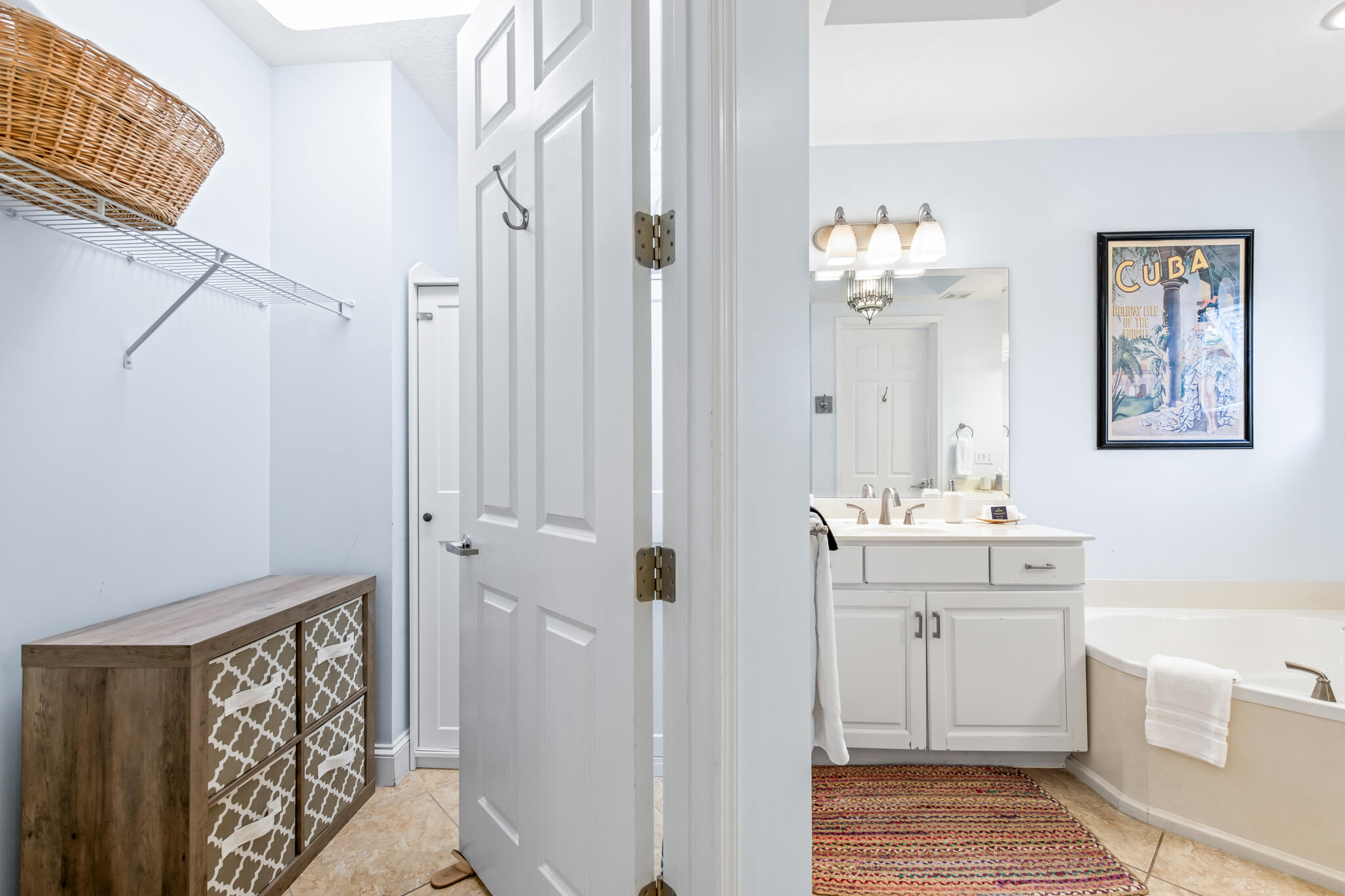 ALEXANDER AT PALM COURT - Residential