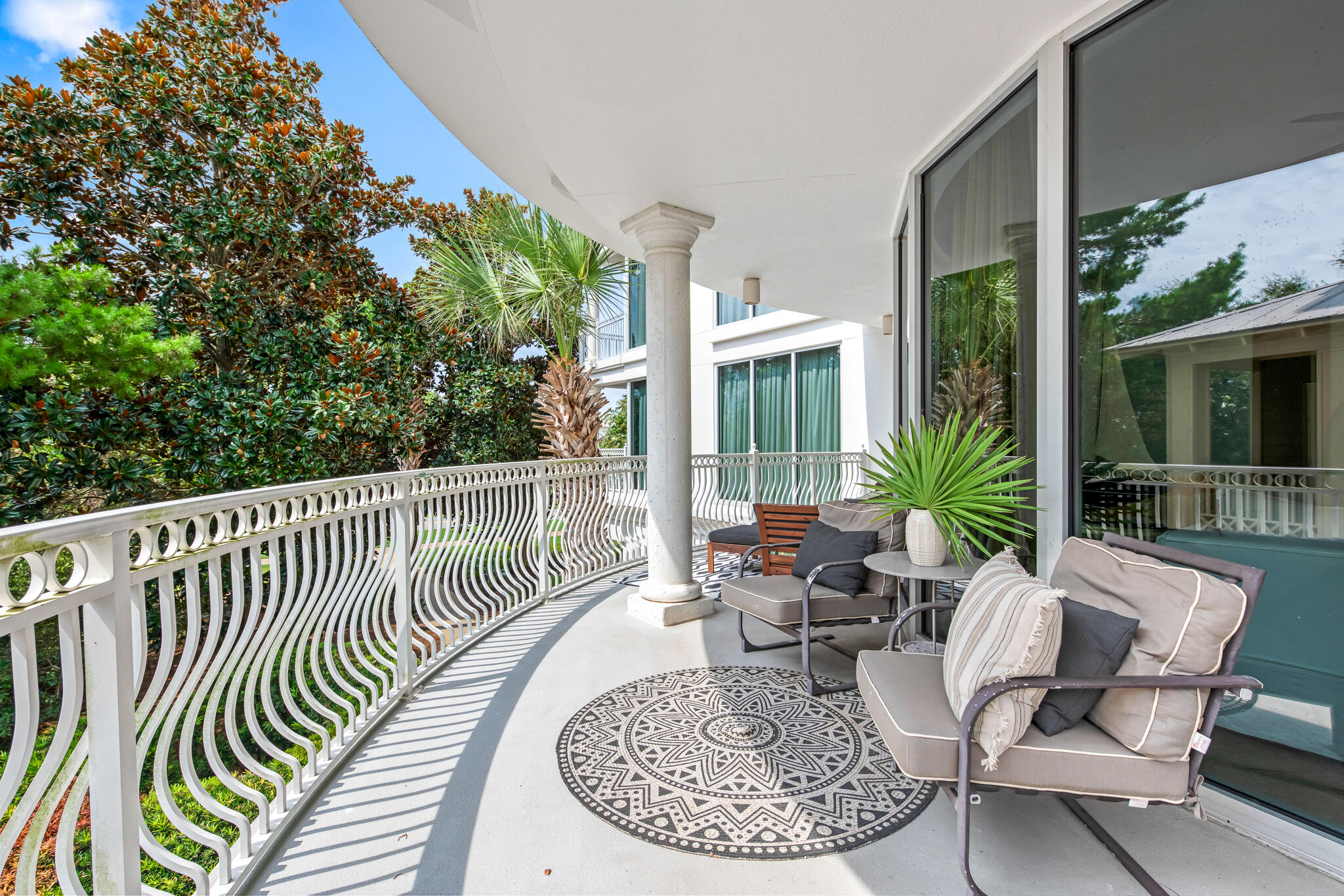 ALEXANDER AT PALM COURT - Residential