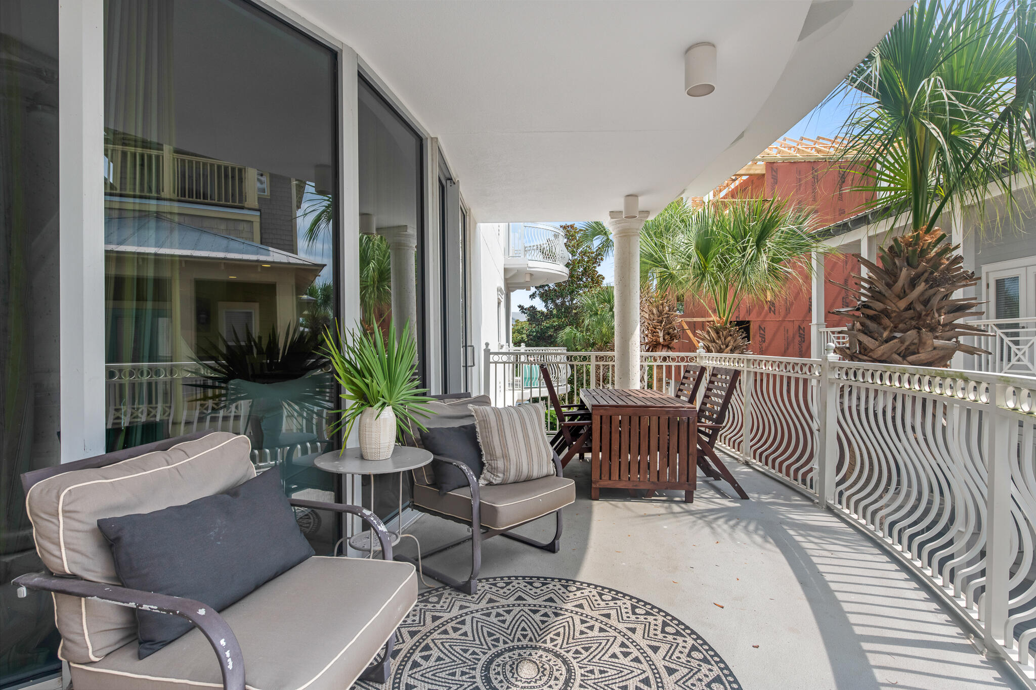 ALEXANDER AT PALM COURT - Residential