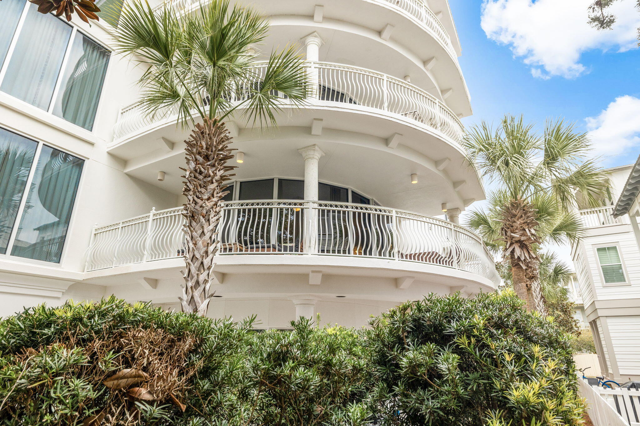 ALEXANDER AT PALM COURT - Residential