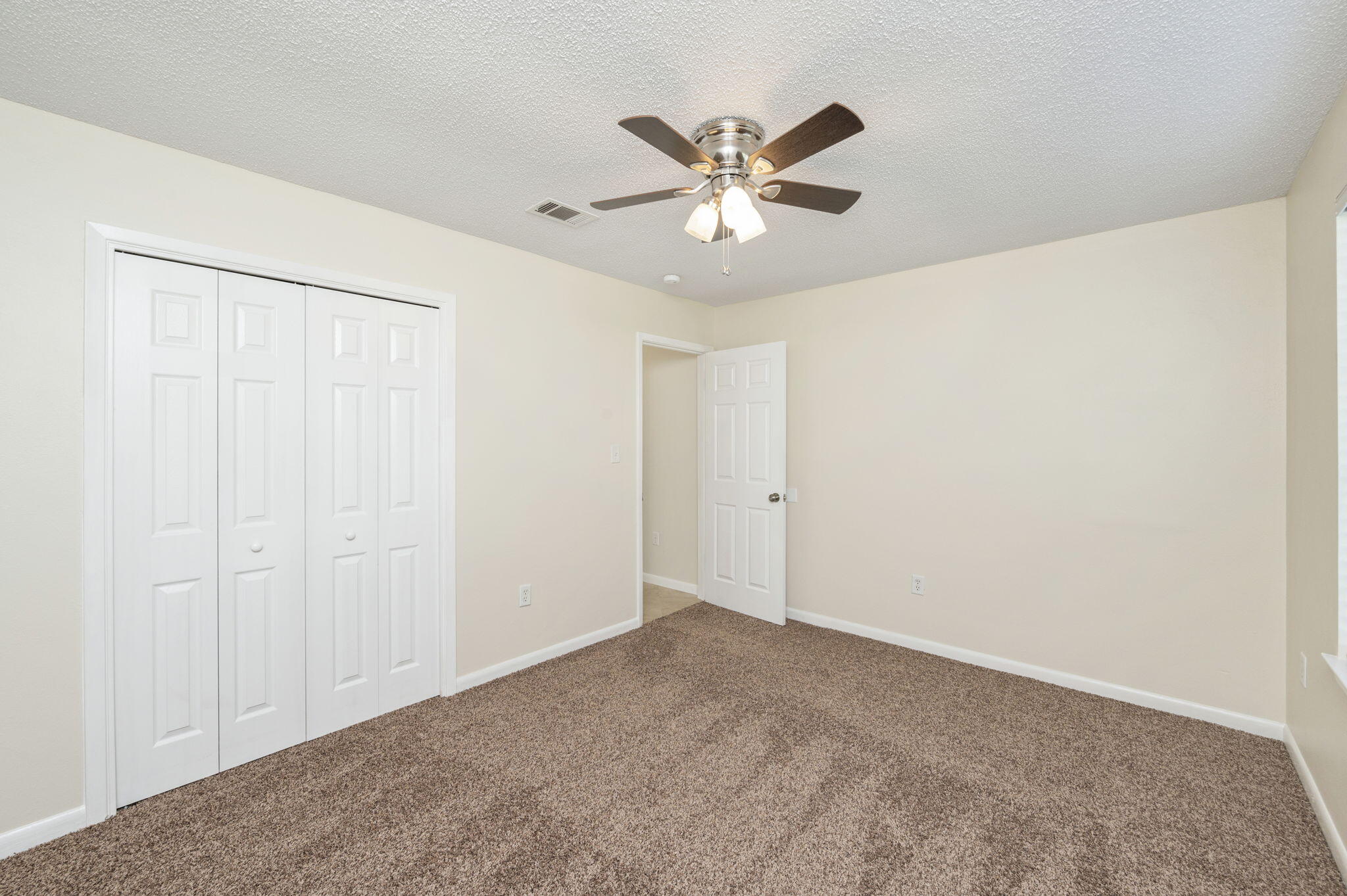 HILLTOP ACRES 1ST ADDN - Residential