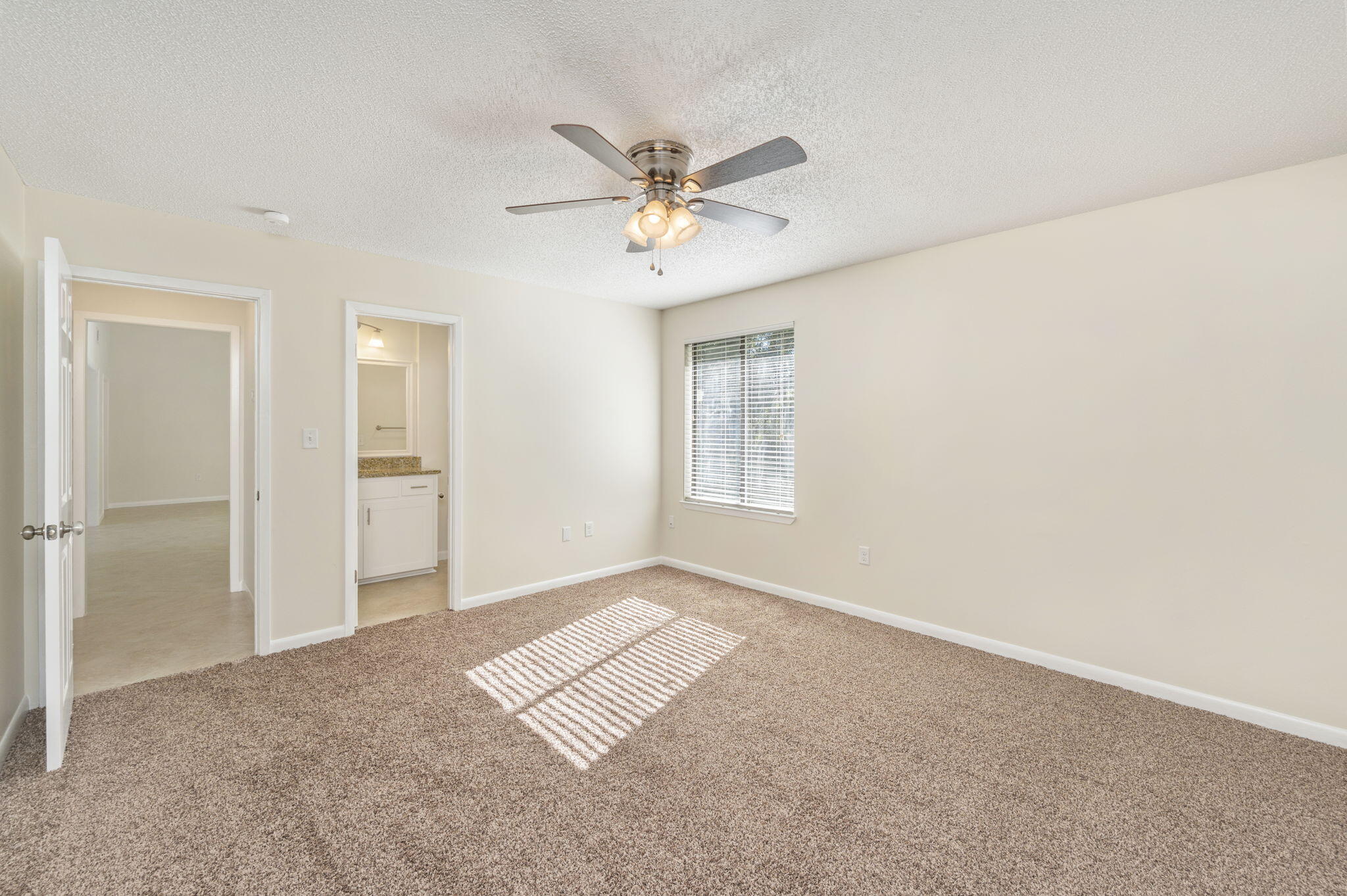 HILLTOP ACRES 1ST ADDN - Residential