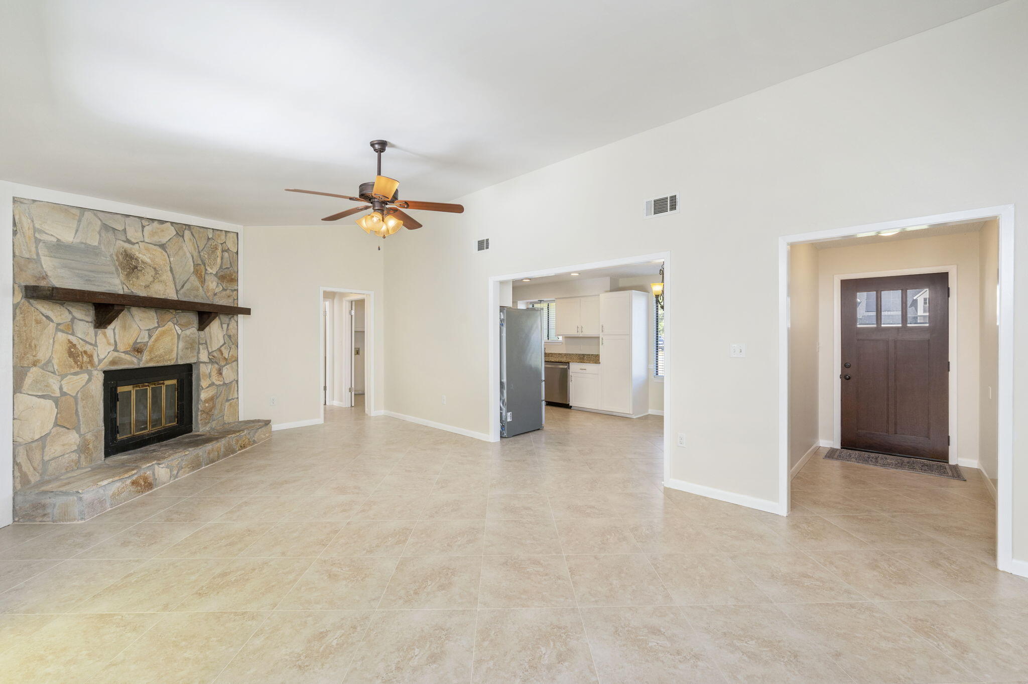 HILLTOP ACRES 1ST ADDN - Residential