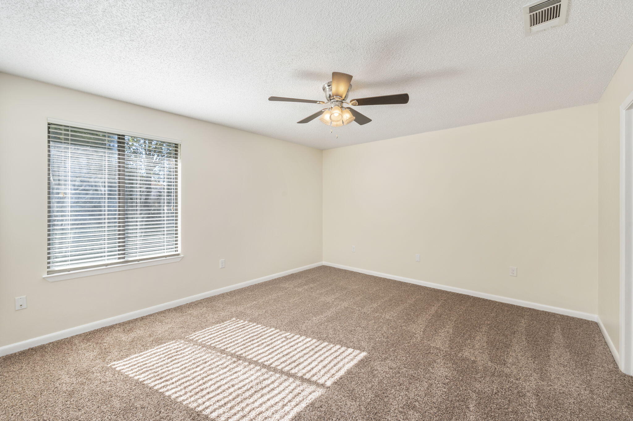 HILLTOP ACRES 1ST ADDN - Residential