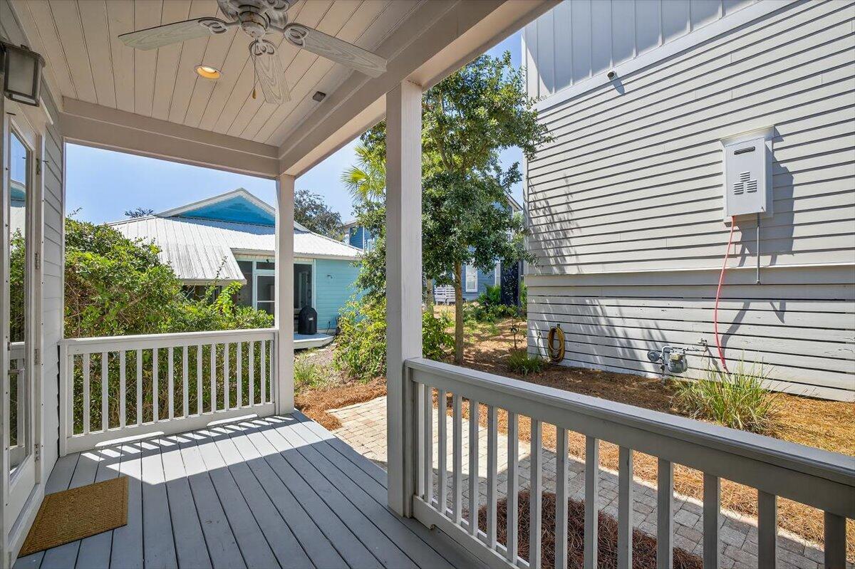 HIGHLAND PARKS - Residential Lease