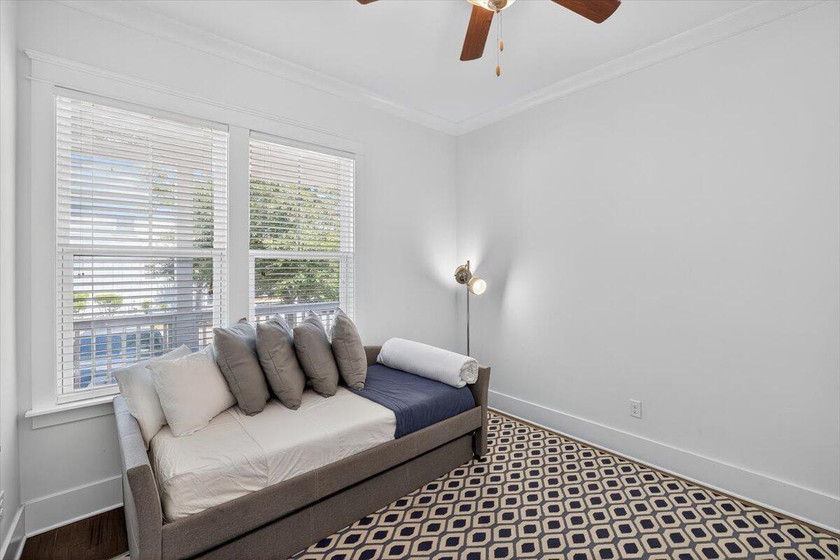 HIGHLAND PARKS - Residential Lease