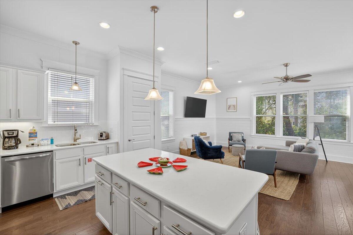 HIGHLAND PARKS - Residential Lease