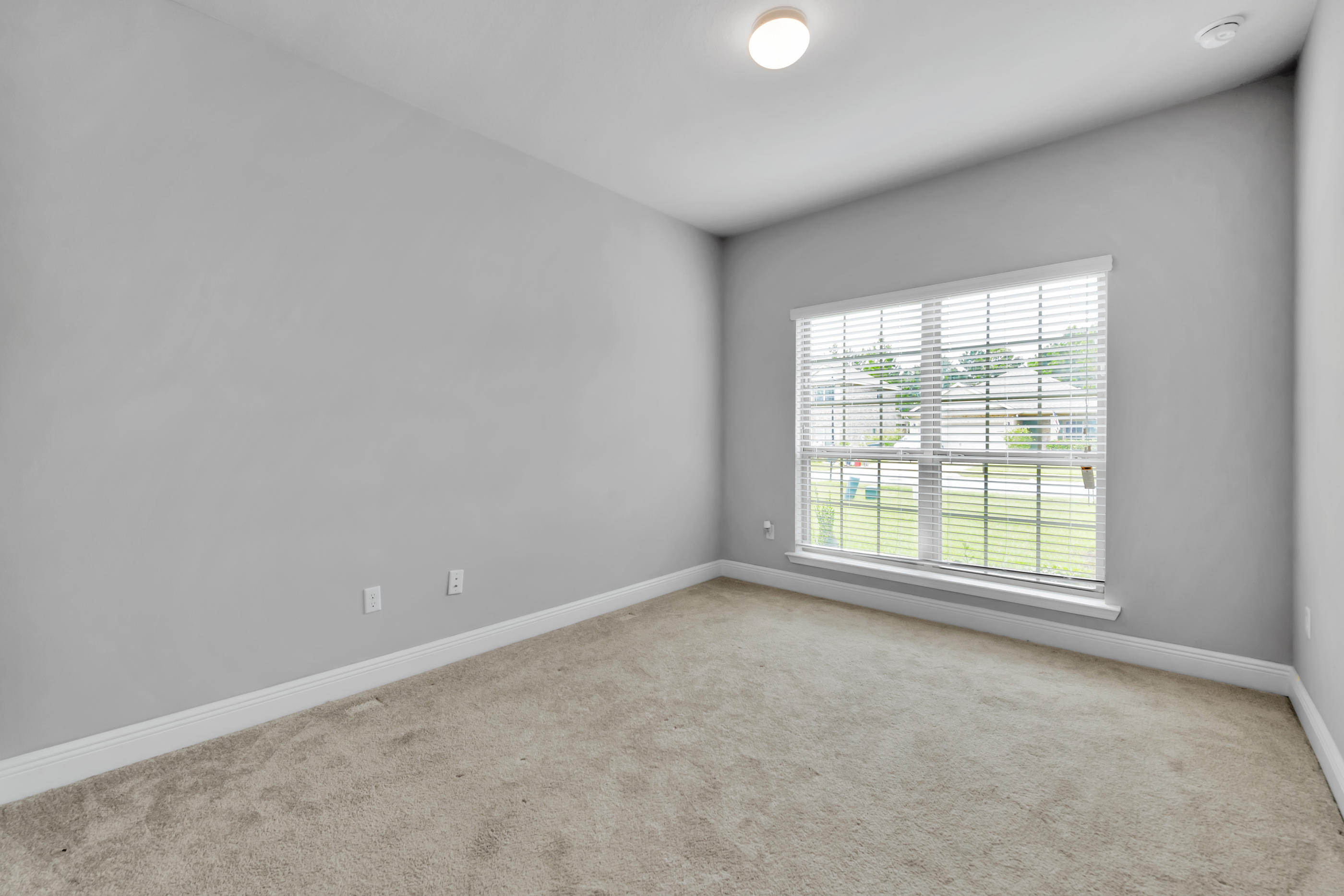 DRIFTWOOD ESTATES - Residential Lease