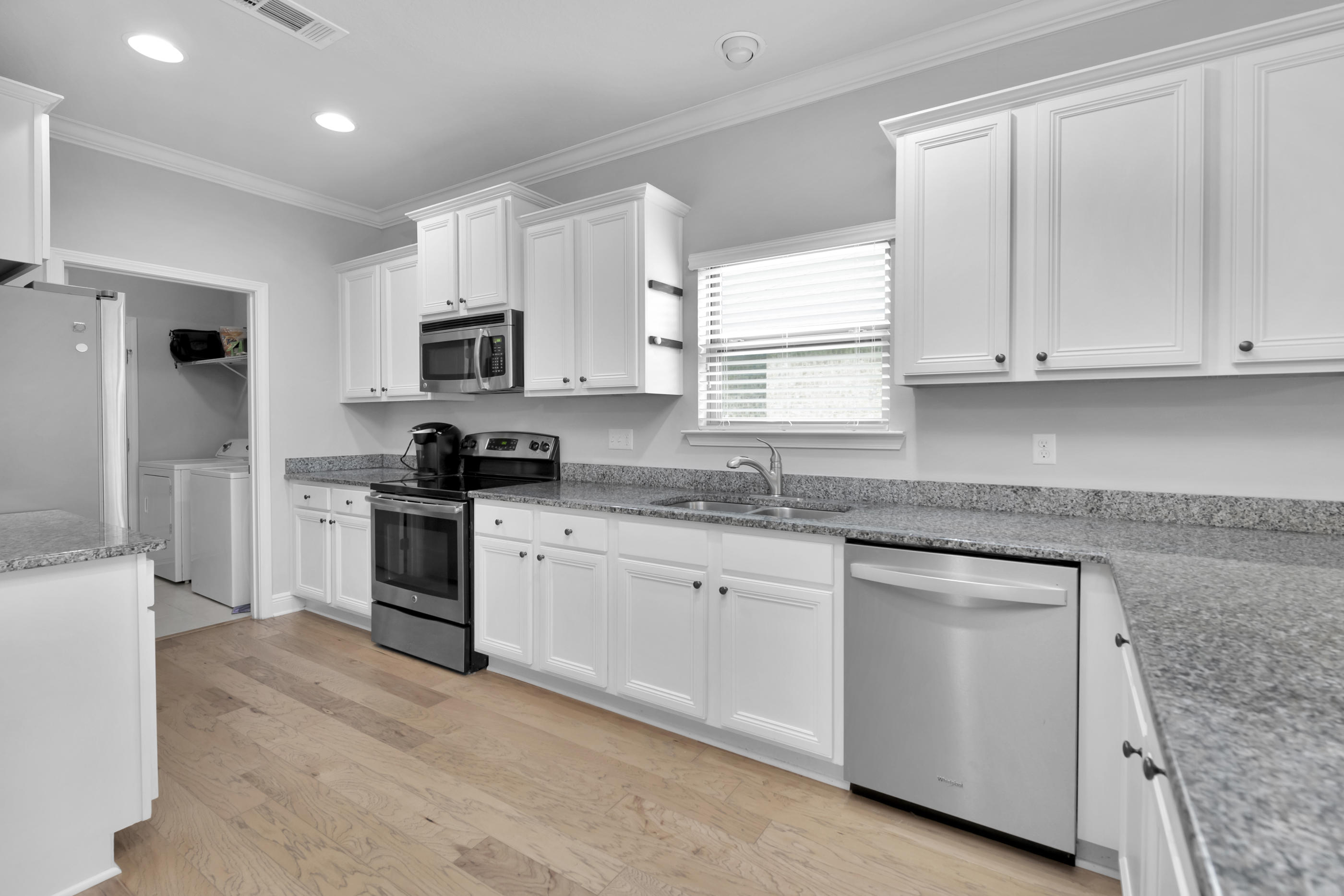 DRIFTWOOD ESTATES - Residential Lease