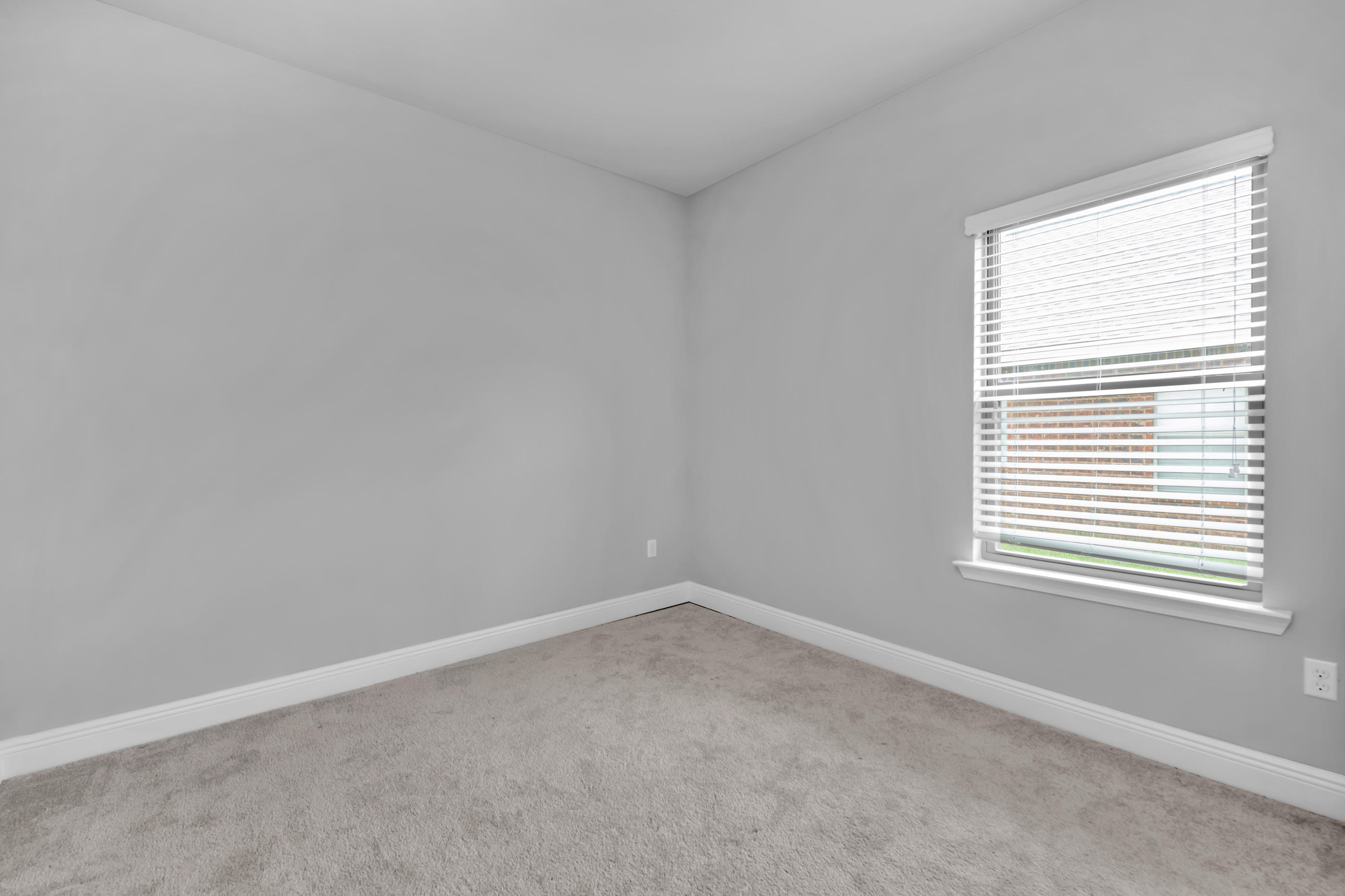 DRIFTWOOD ESTATES - Residential Lease