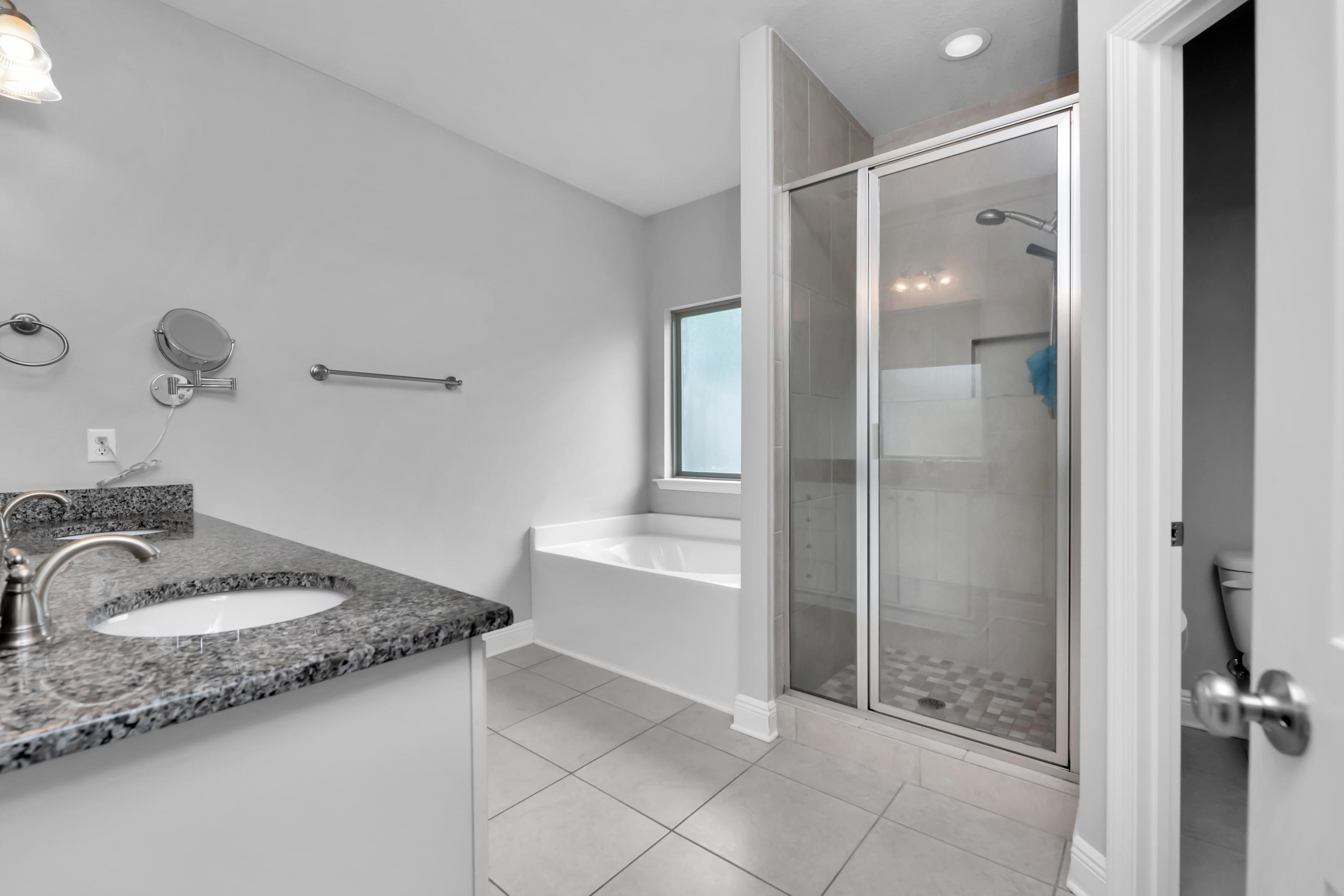 DRIFTWOOD ESTATES - Residential Lease