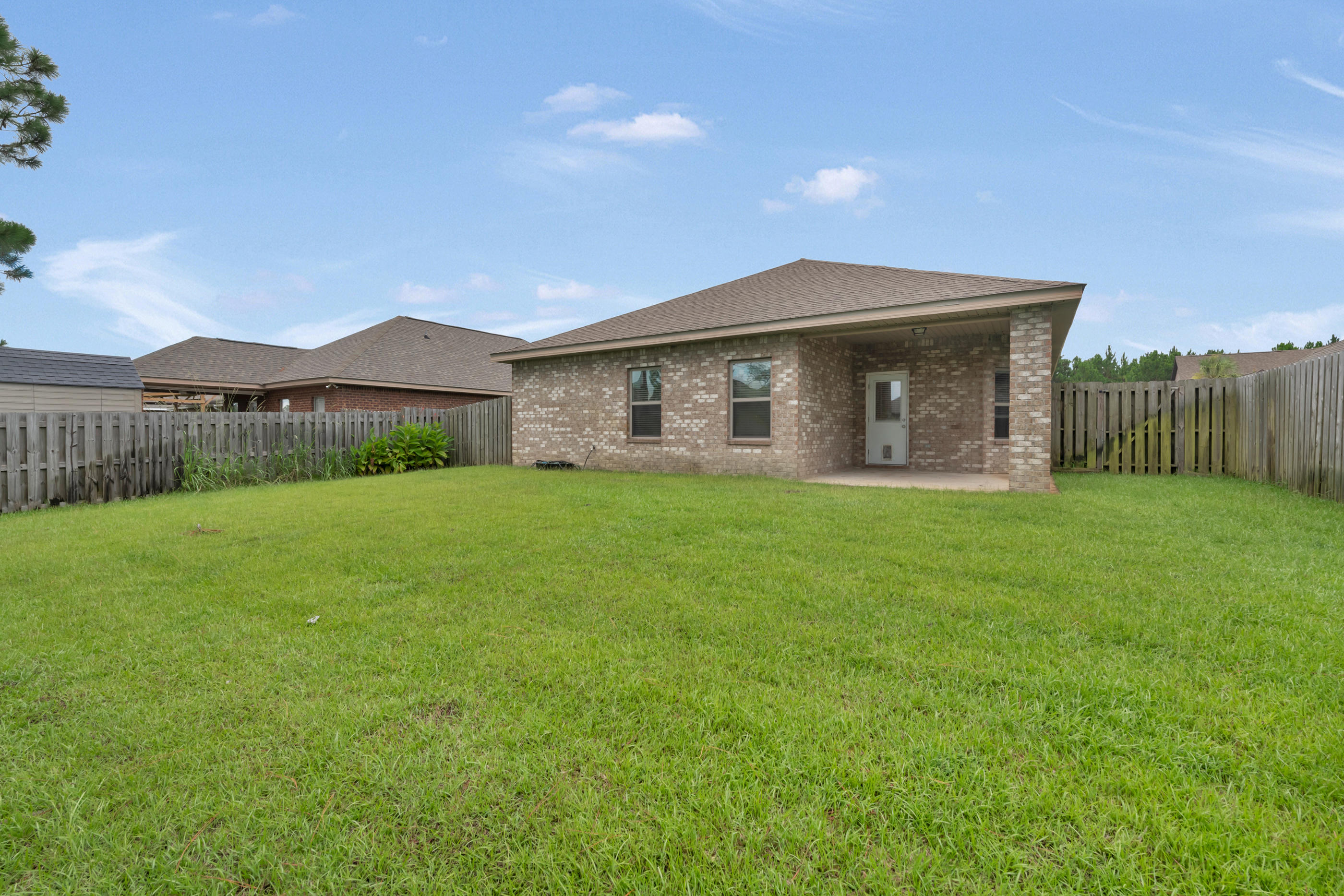 DRIFTWOOD ESTATES - Residential Lease