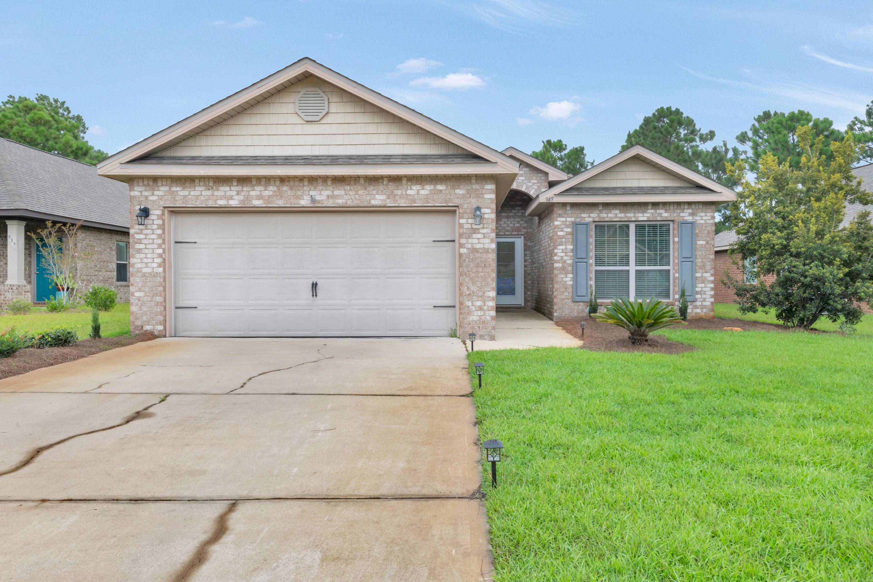 DRIFTWOOD ESTATES - Residential Lease