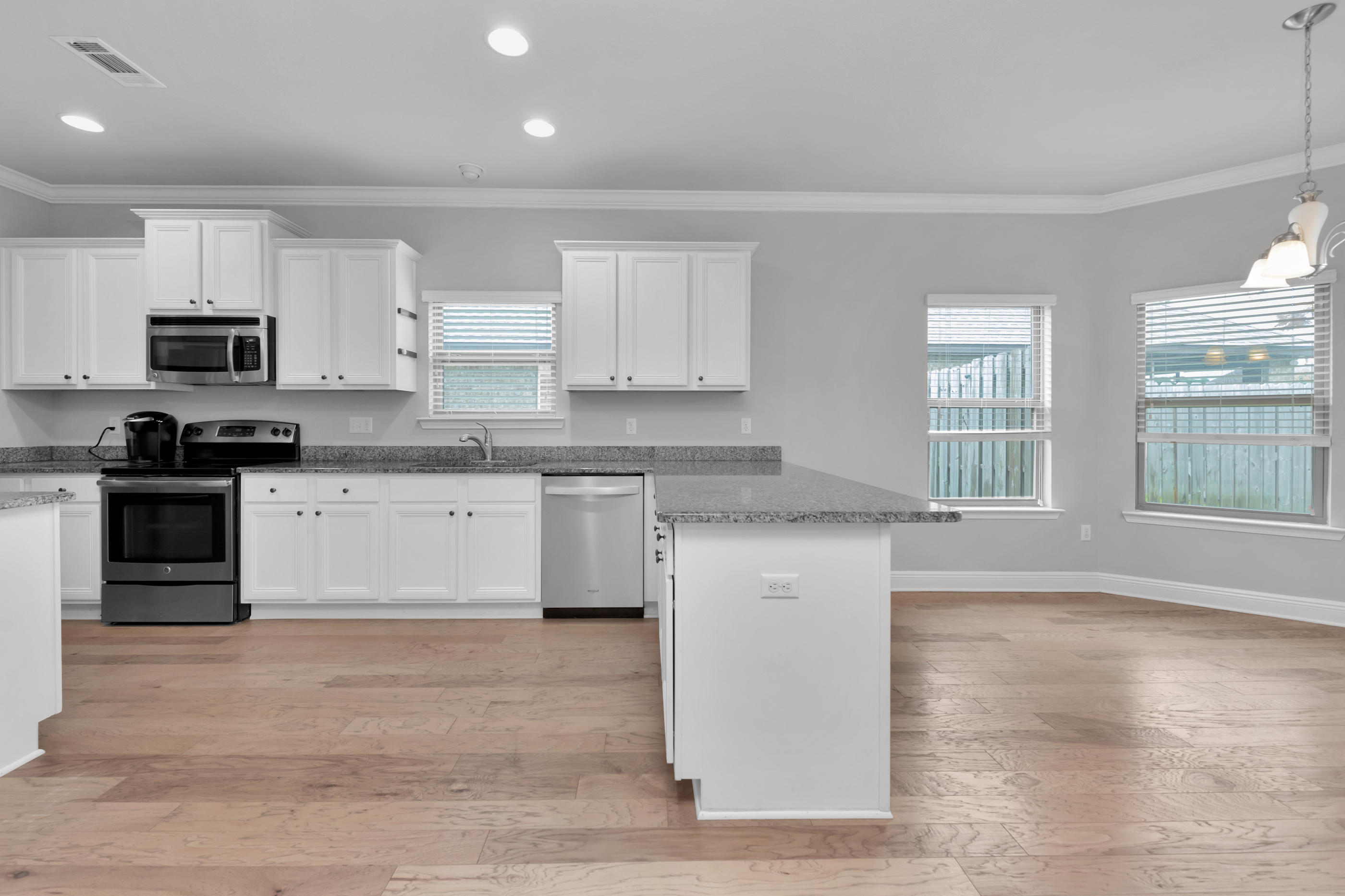 DRIFTWOOD ESTATES - Residential Lease