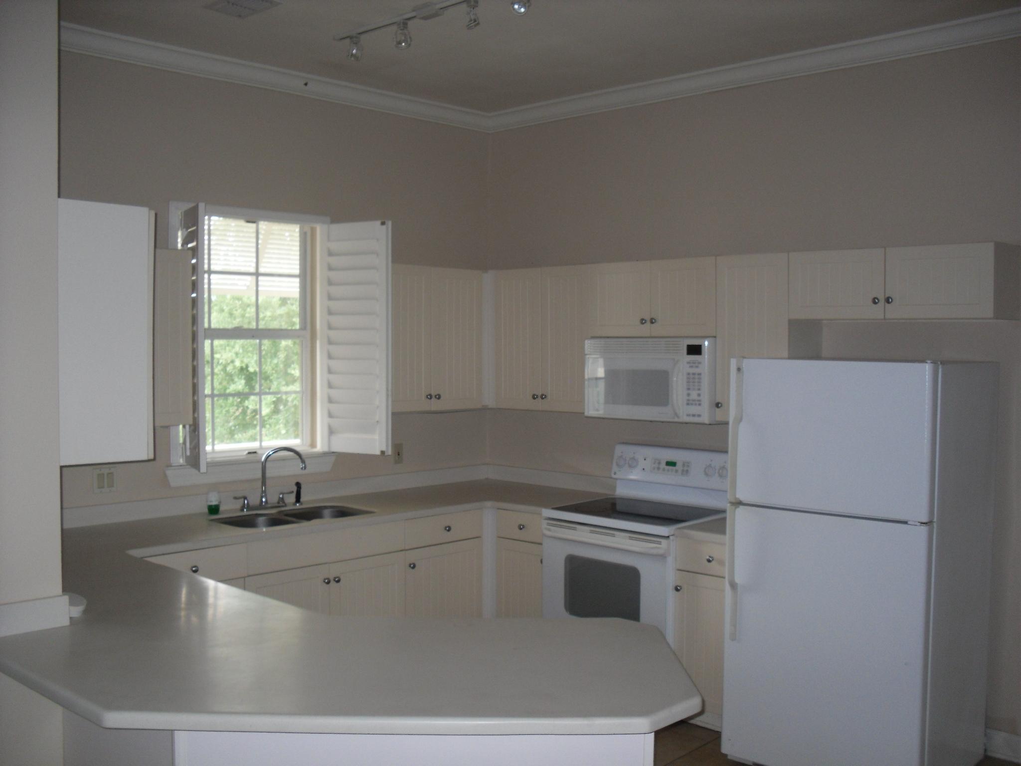 CRYSTAL COVE - Residential