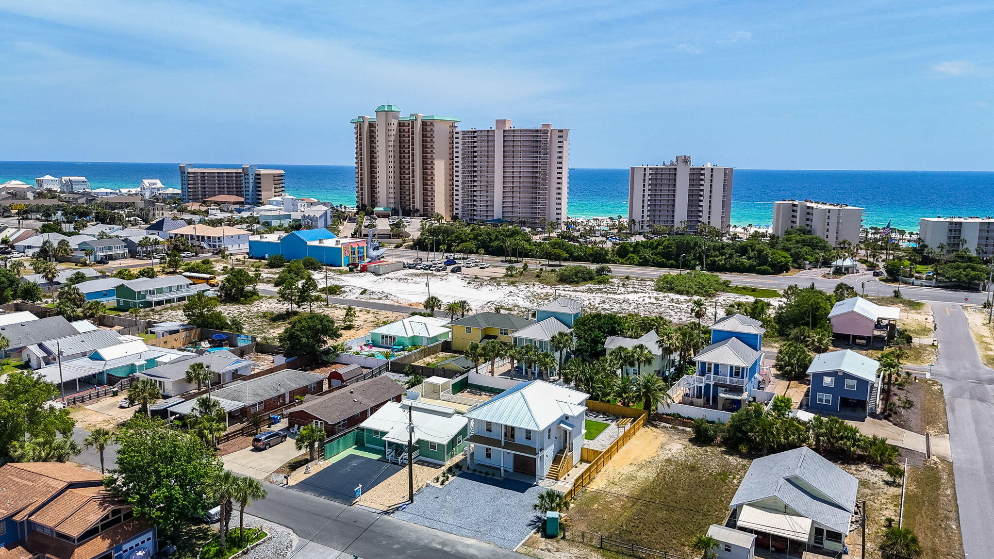 HOLIDAY BEACH UNIT 04 - Residential